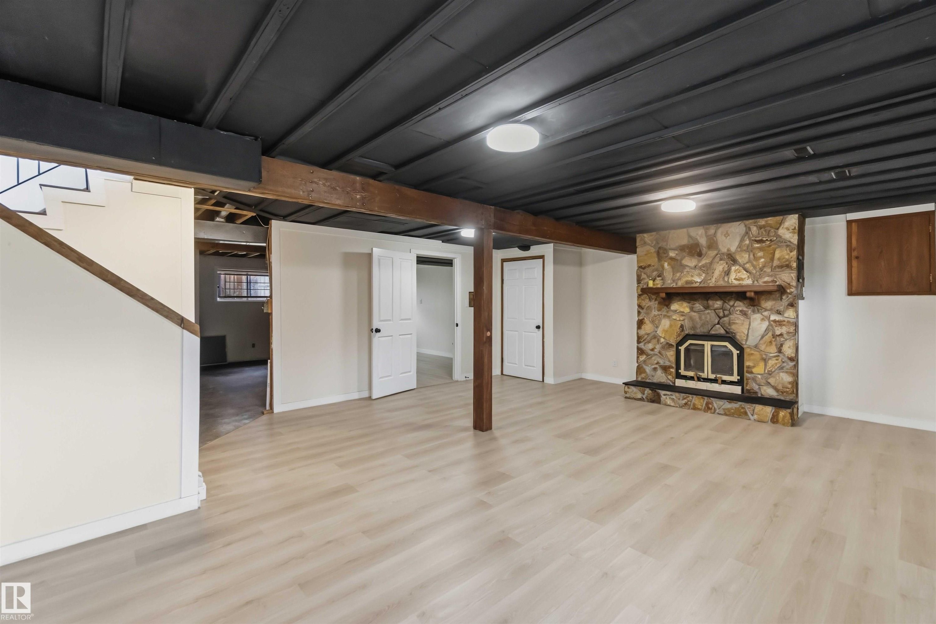 4636 37A Avenue, Edmonton, AB - Indoor With Fireplace