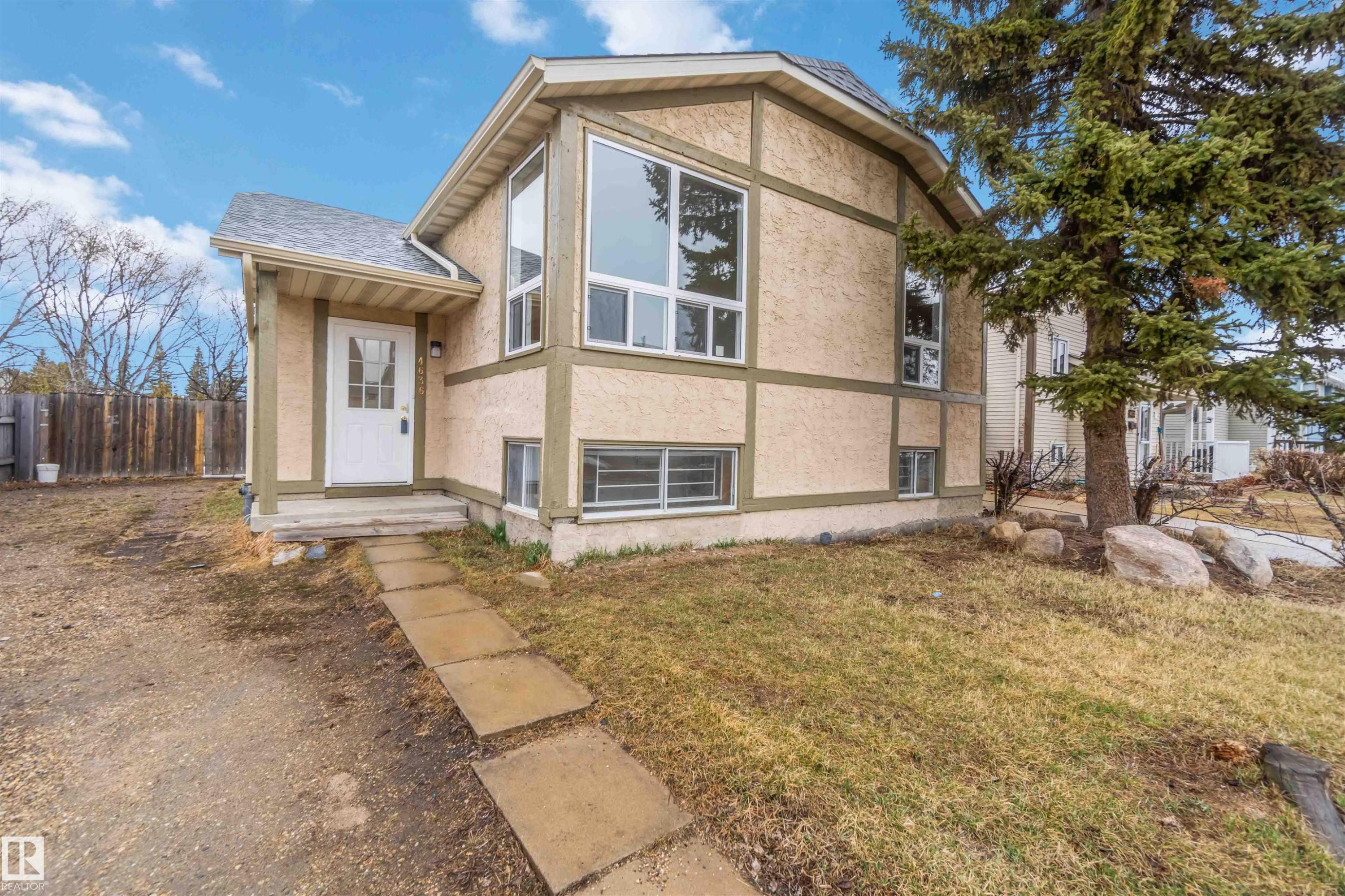 4636 37A Avenue, Edmonton, AB - Outdoor