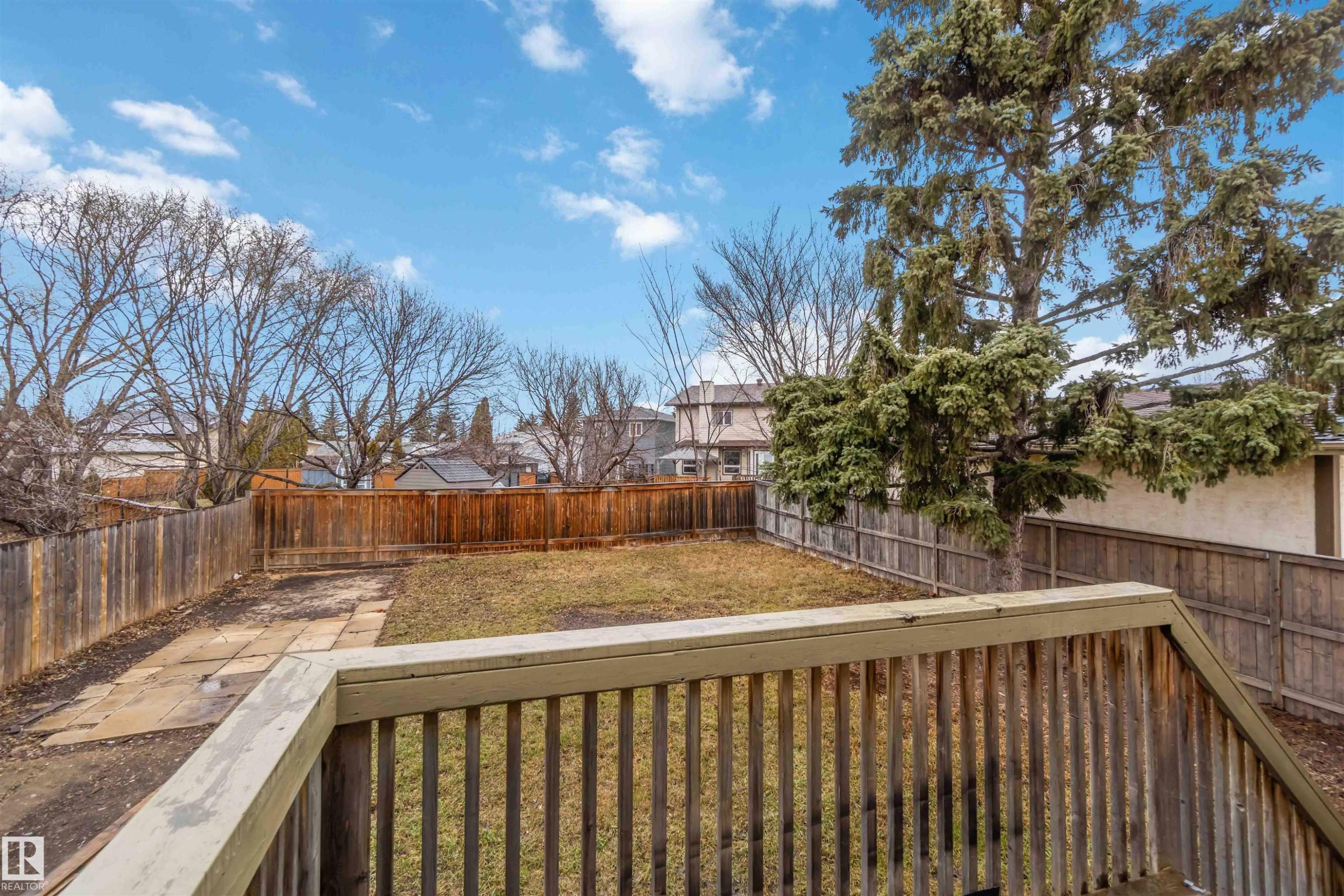 4636 37A Avenue, Edmonton, AB - Outdoor