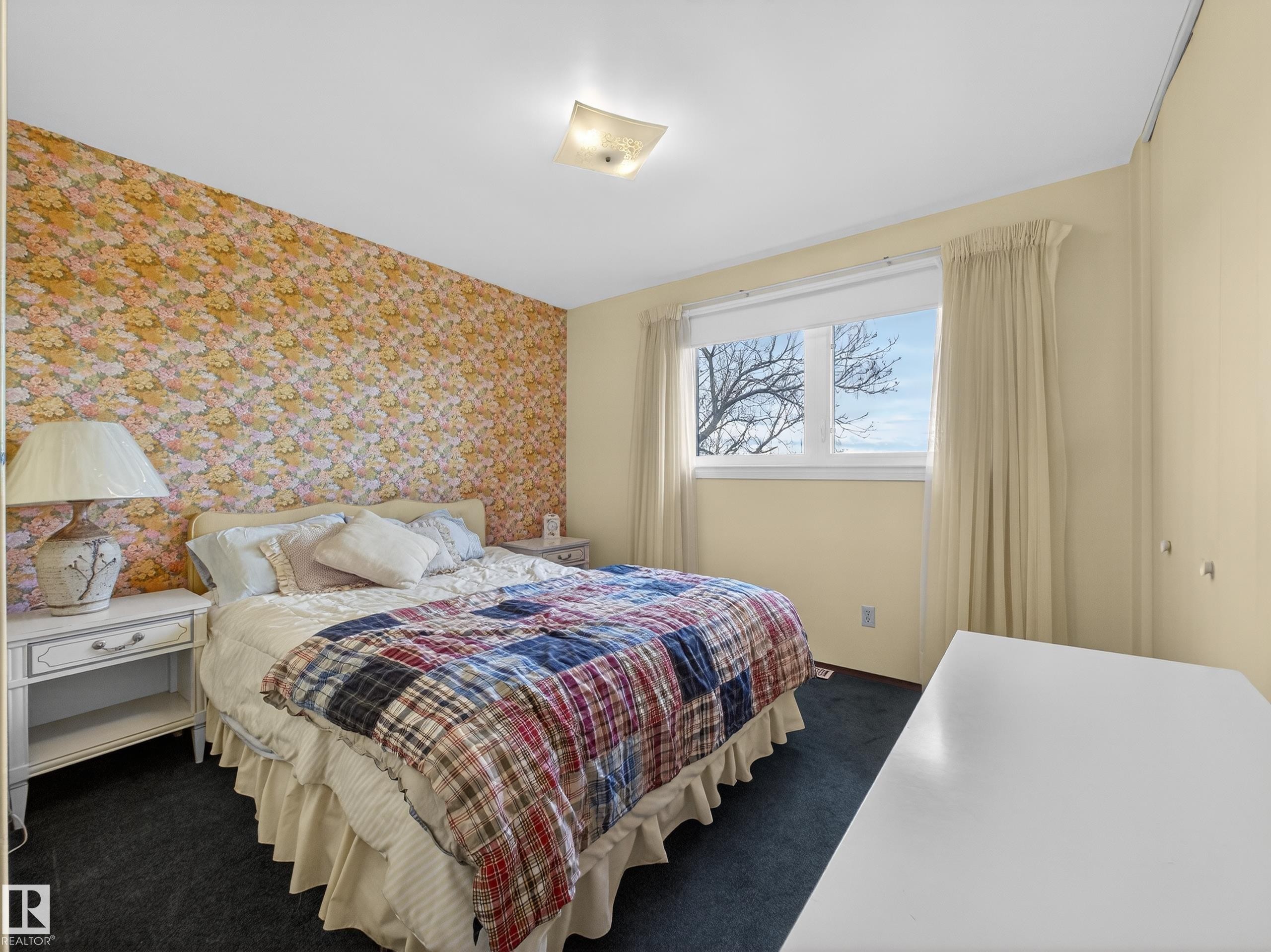 3642 Ada Boulevard, Edmonton, AB - Indoor Photo Showing Bedroom