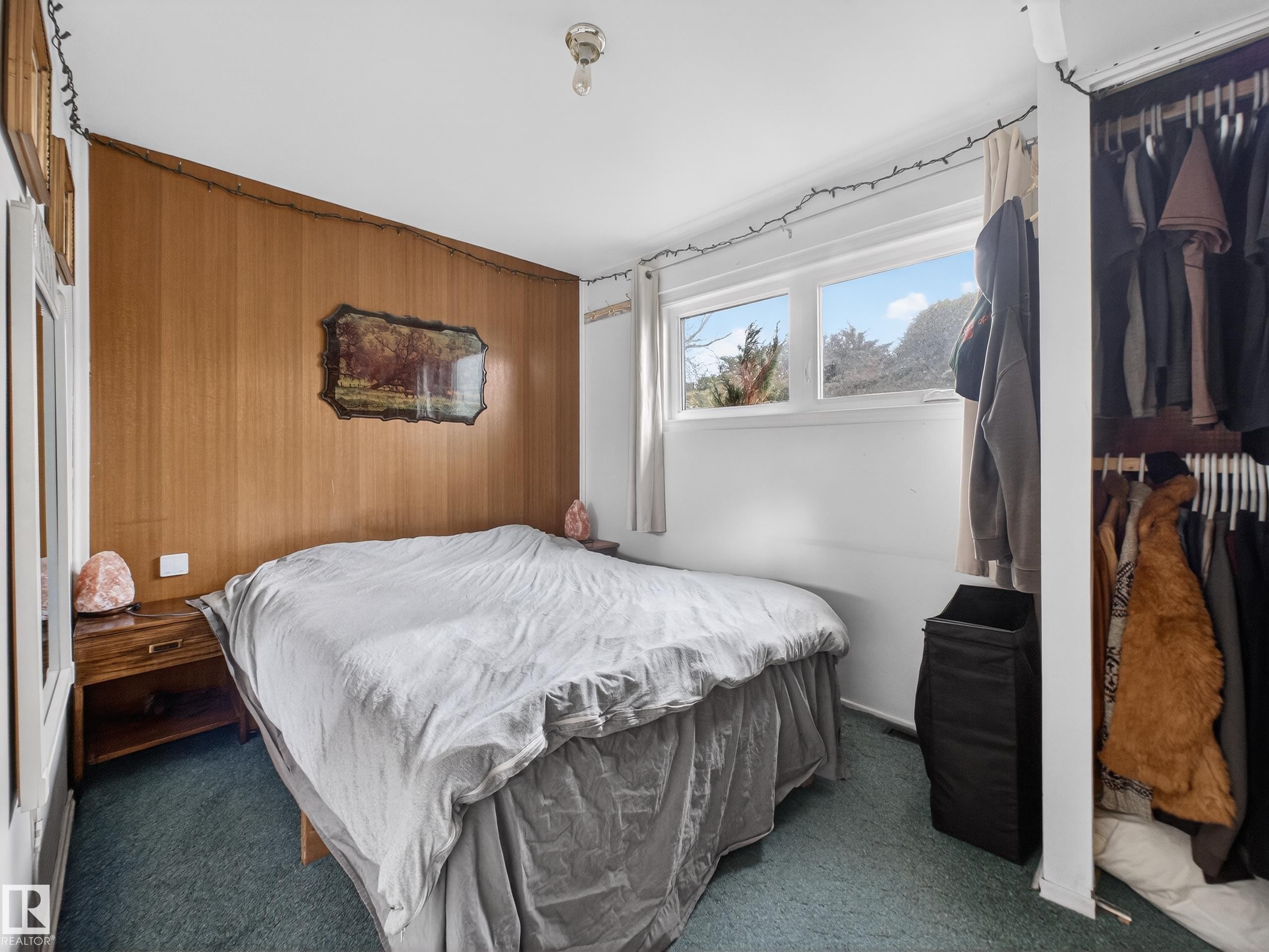 3642 Ada Boulevard, Edmonton, AB - Indoor Photo Showing Bedroom