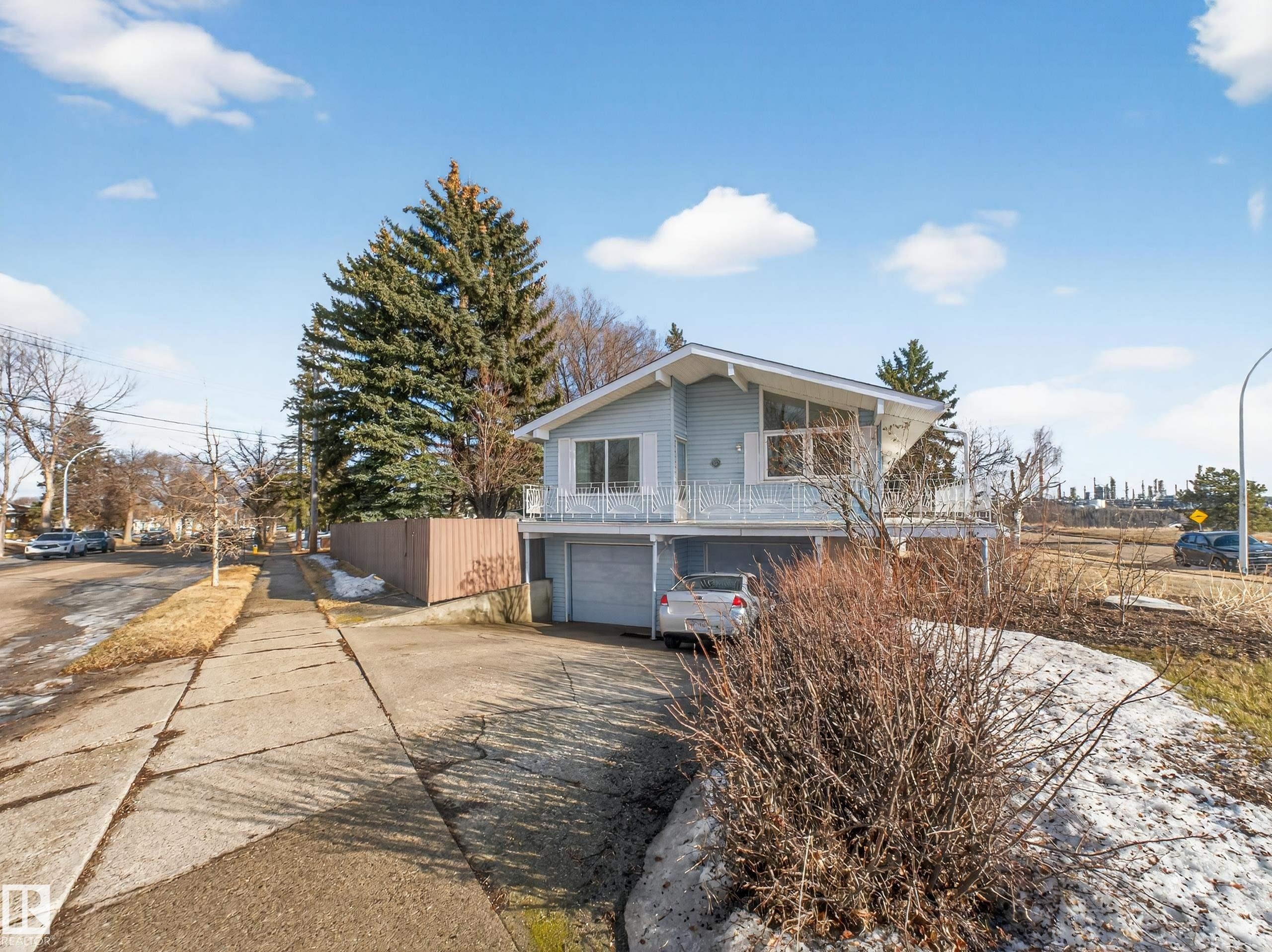 3642 Ada Boulevard, Edmonton, AB - Outdoor