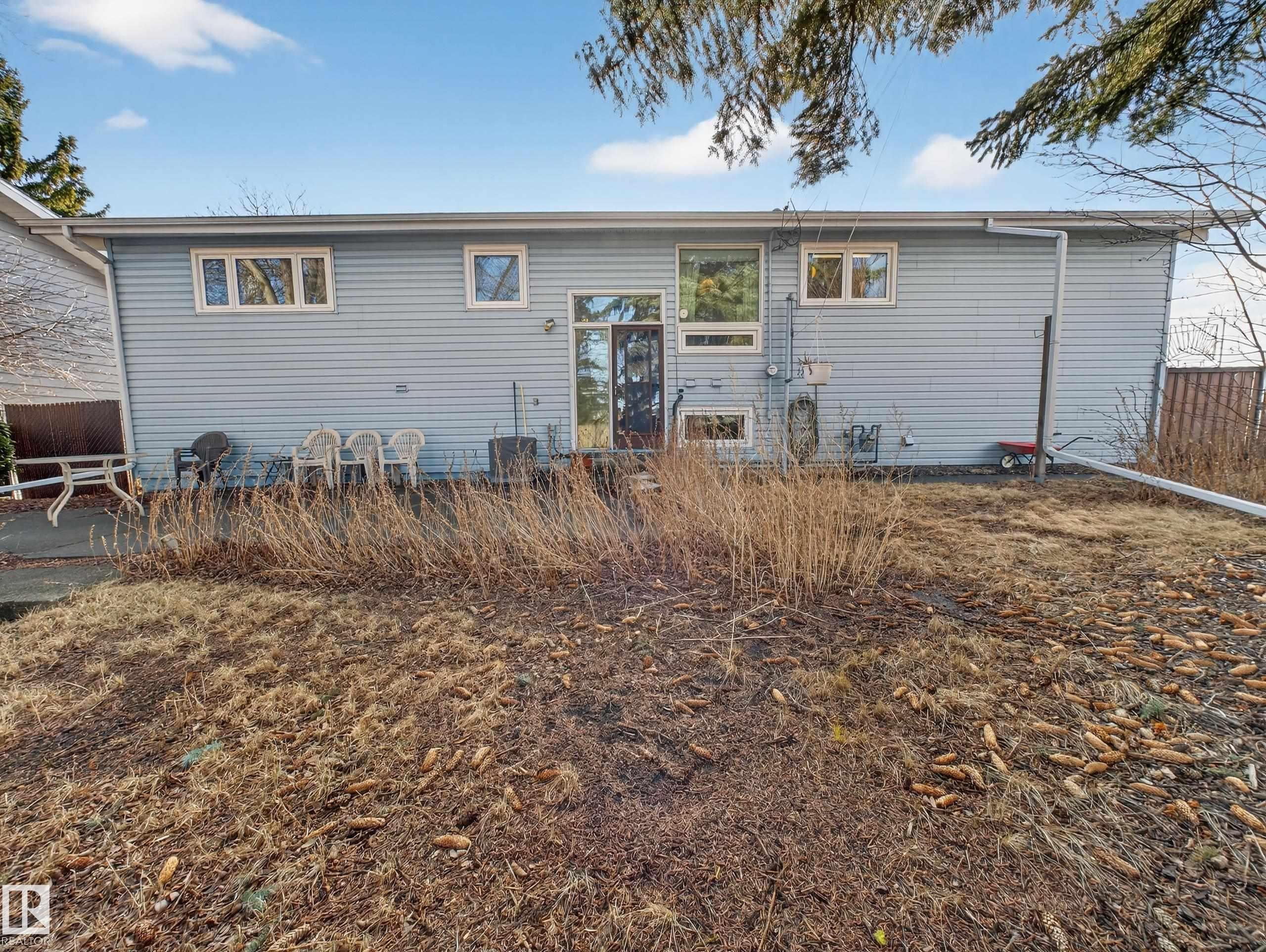 3642 Ada Boulevard, Edmonton, AB - Outdoor