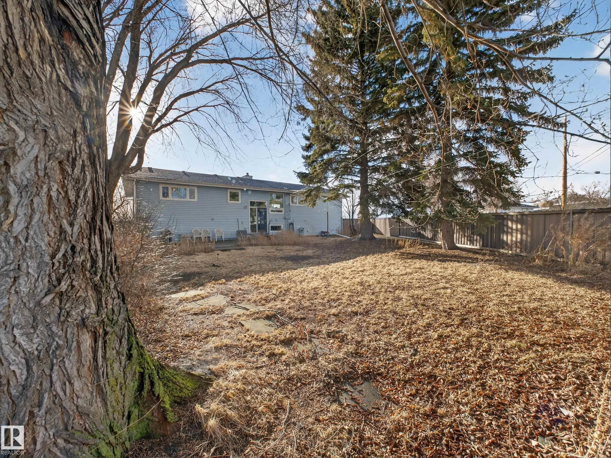 3642 Ada Boulevard, Edmonton, AB - Outdoor