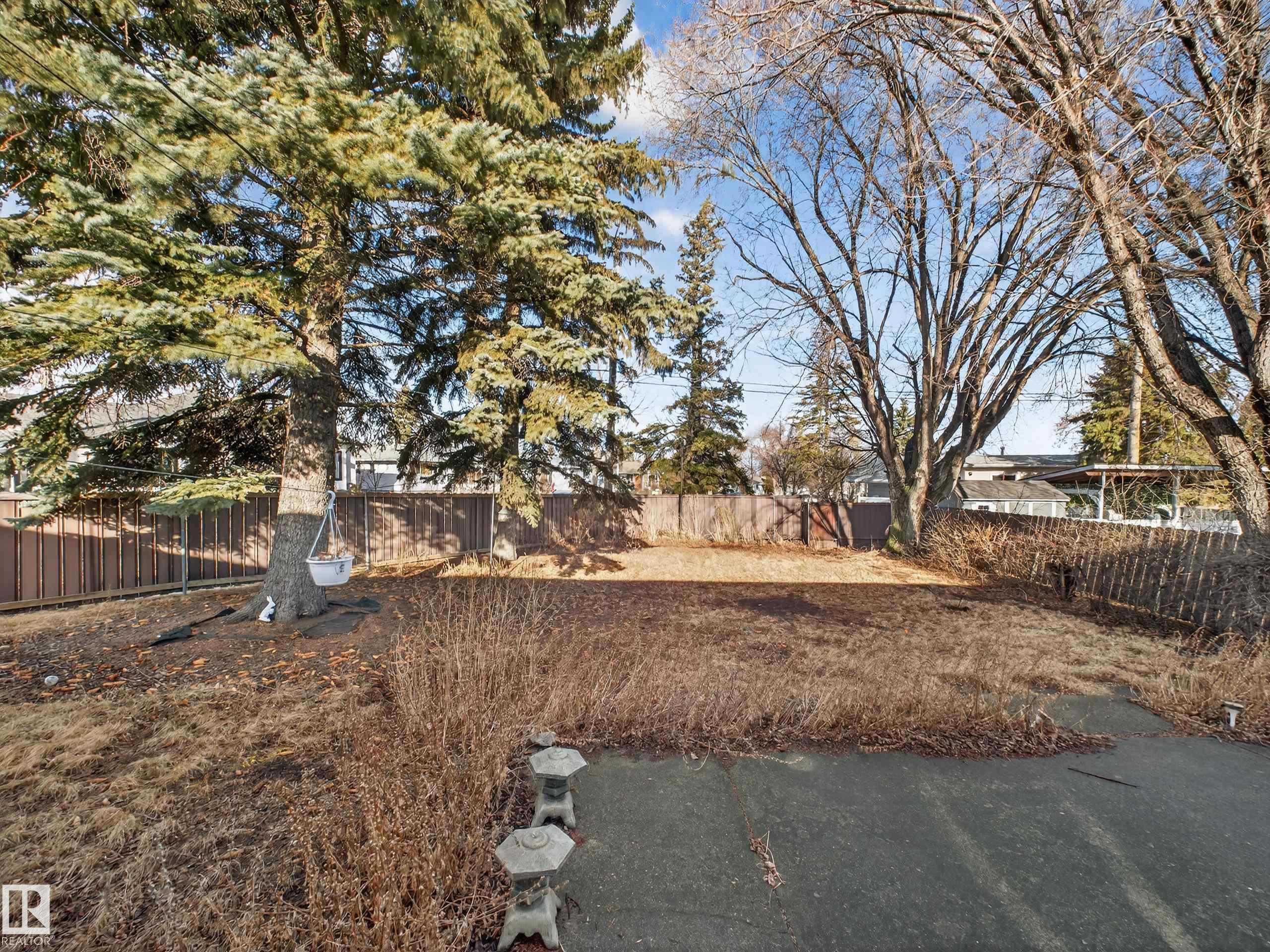 3642 Ada Boulevard, Edmonton, AB - Outdoor