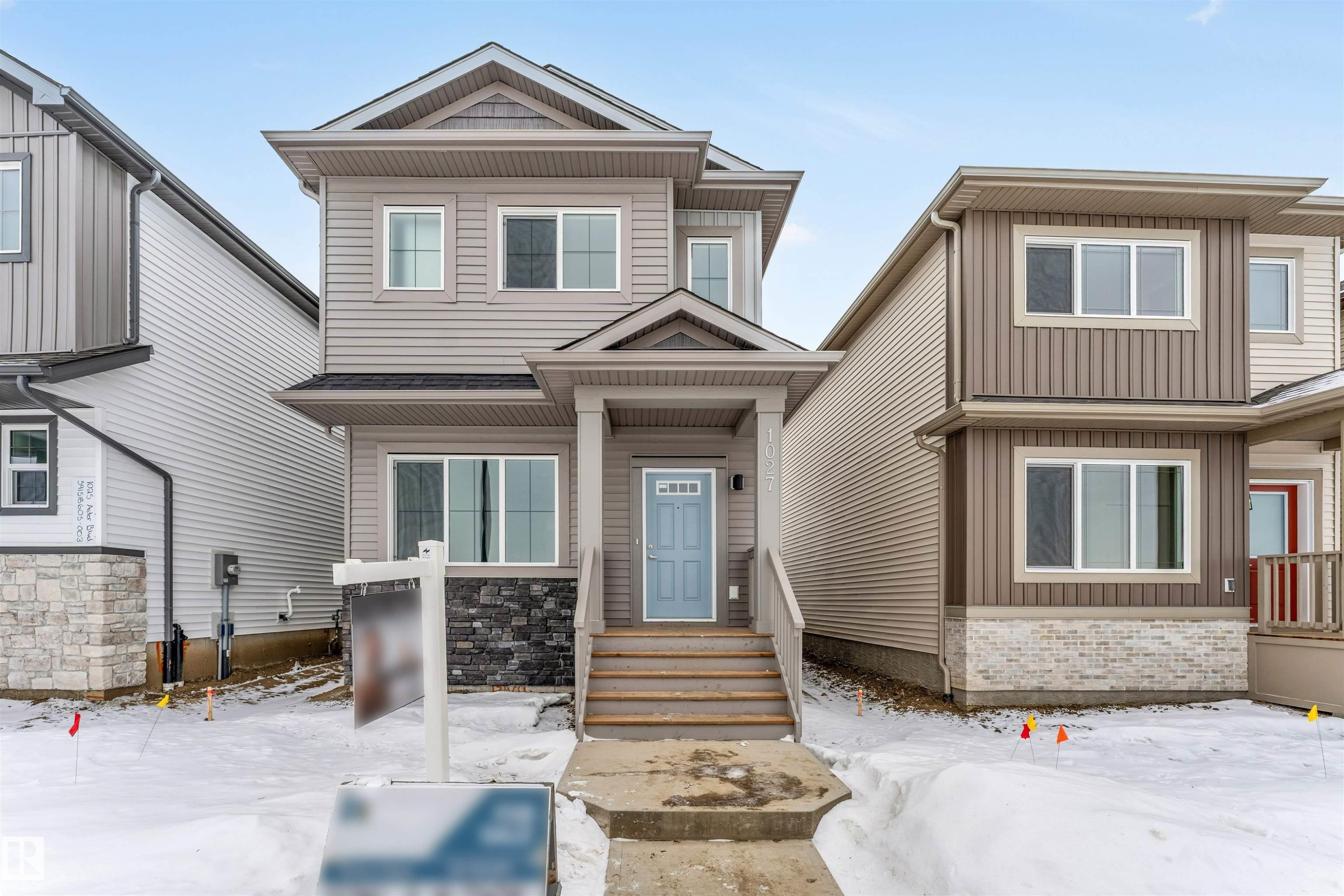 1027 Aster Boulevard, Edmonton, AB - Outdoor With Facade