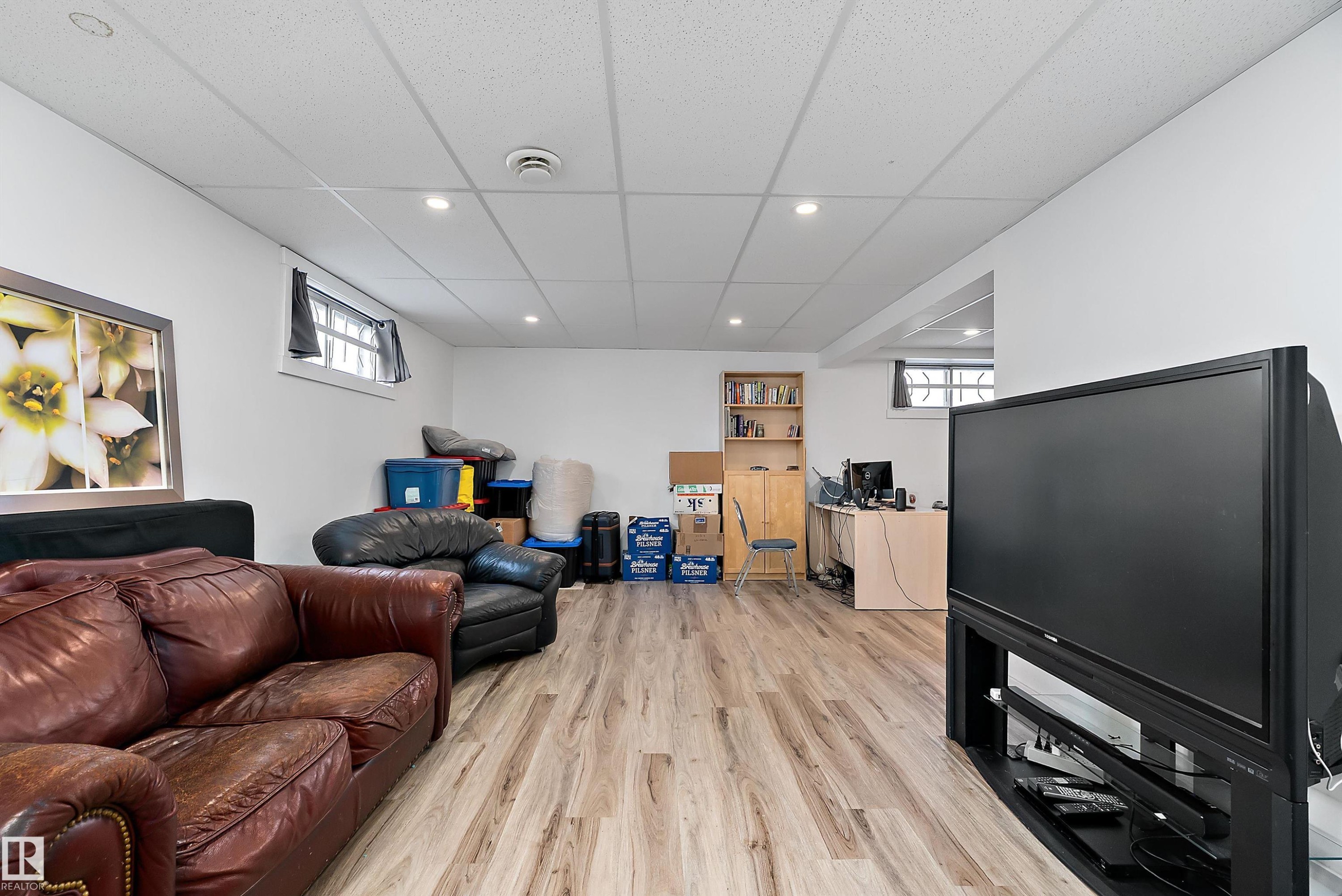 9326 80 Avenue, Edmonton, AB - Indoor