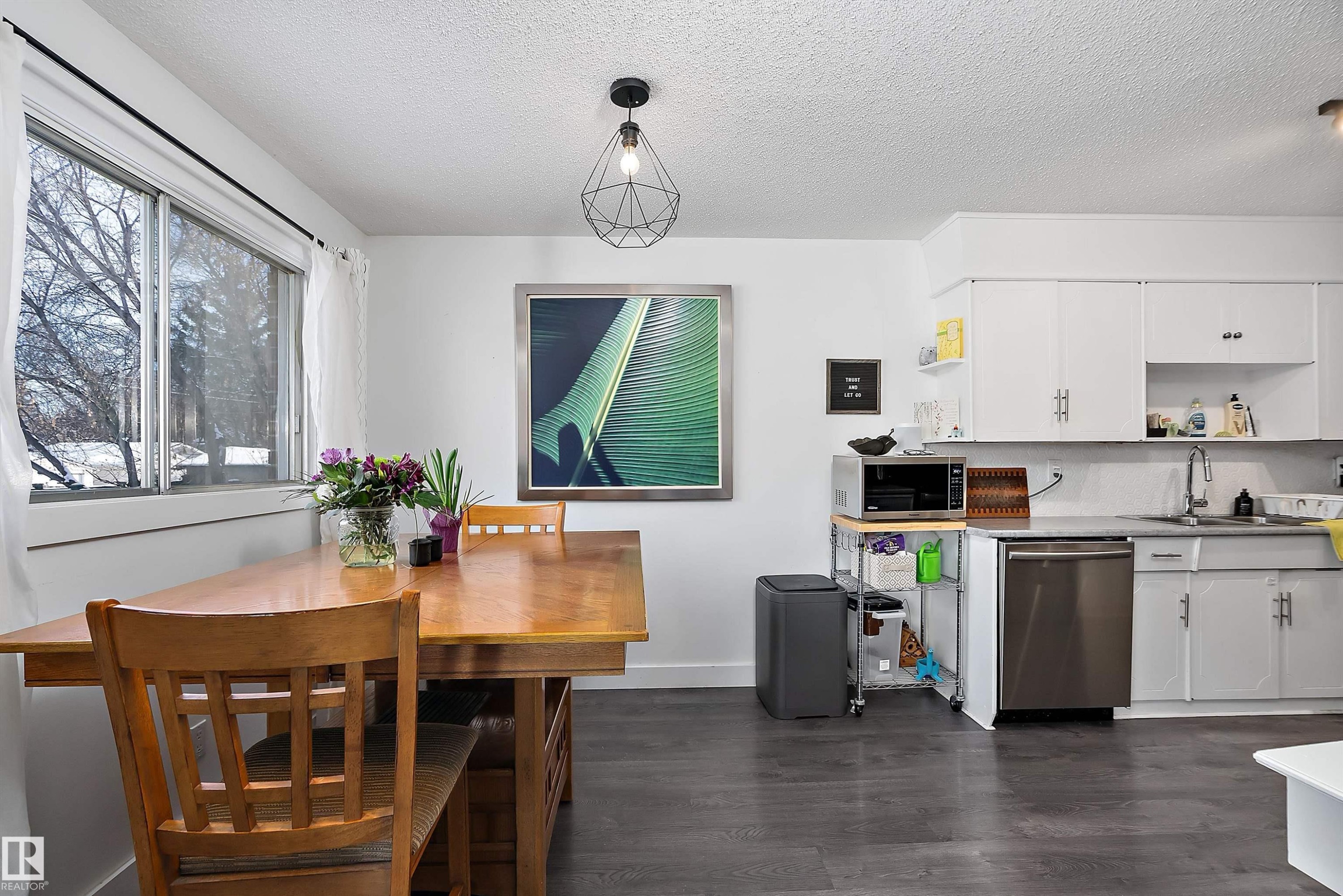 9326 80 Avenue, Edmonton, AB - Indoor