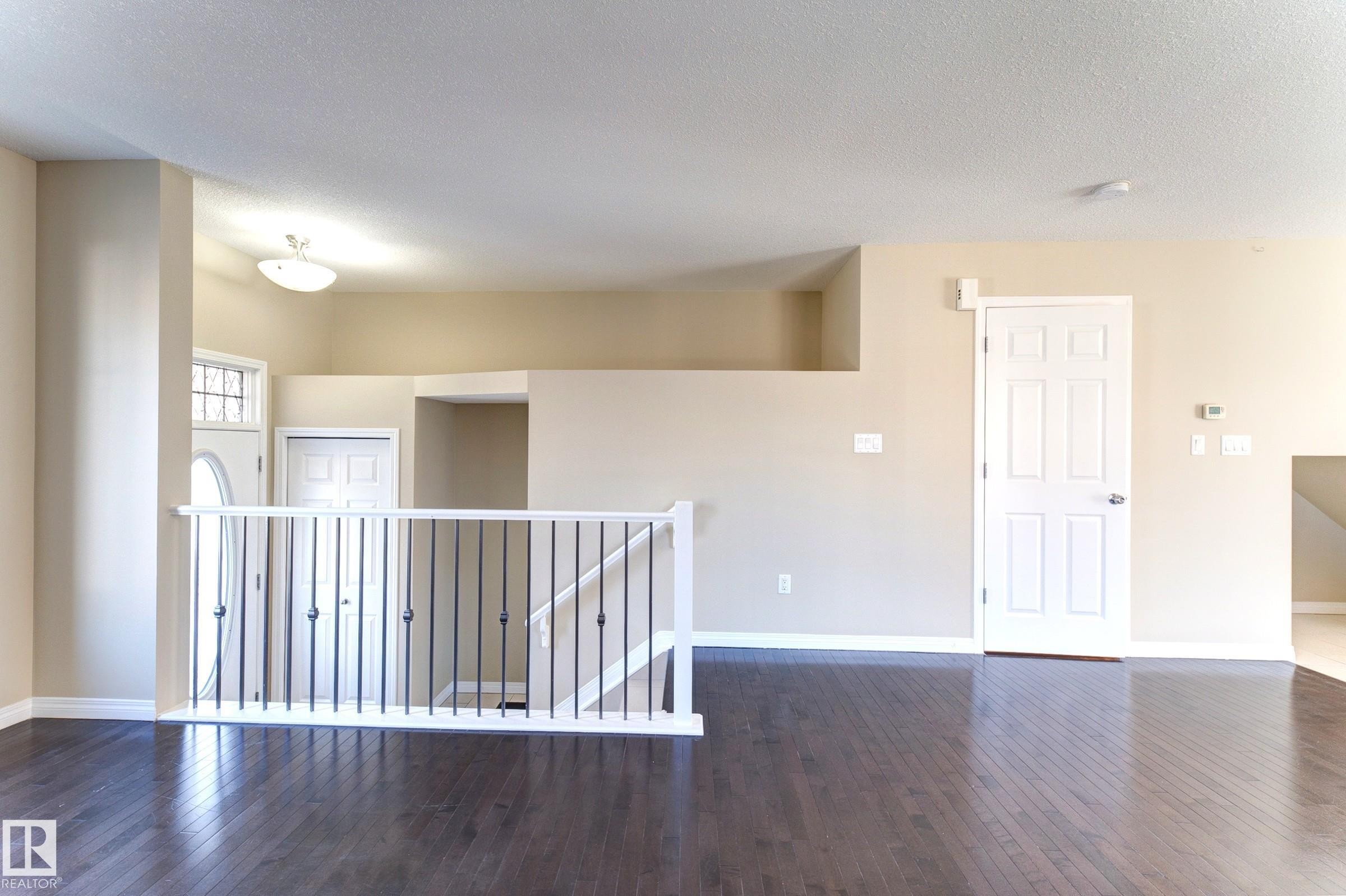27 1623 Towne Centre Boulevard, Edmonton, AB - Indoor Photo Showing Other Room