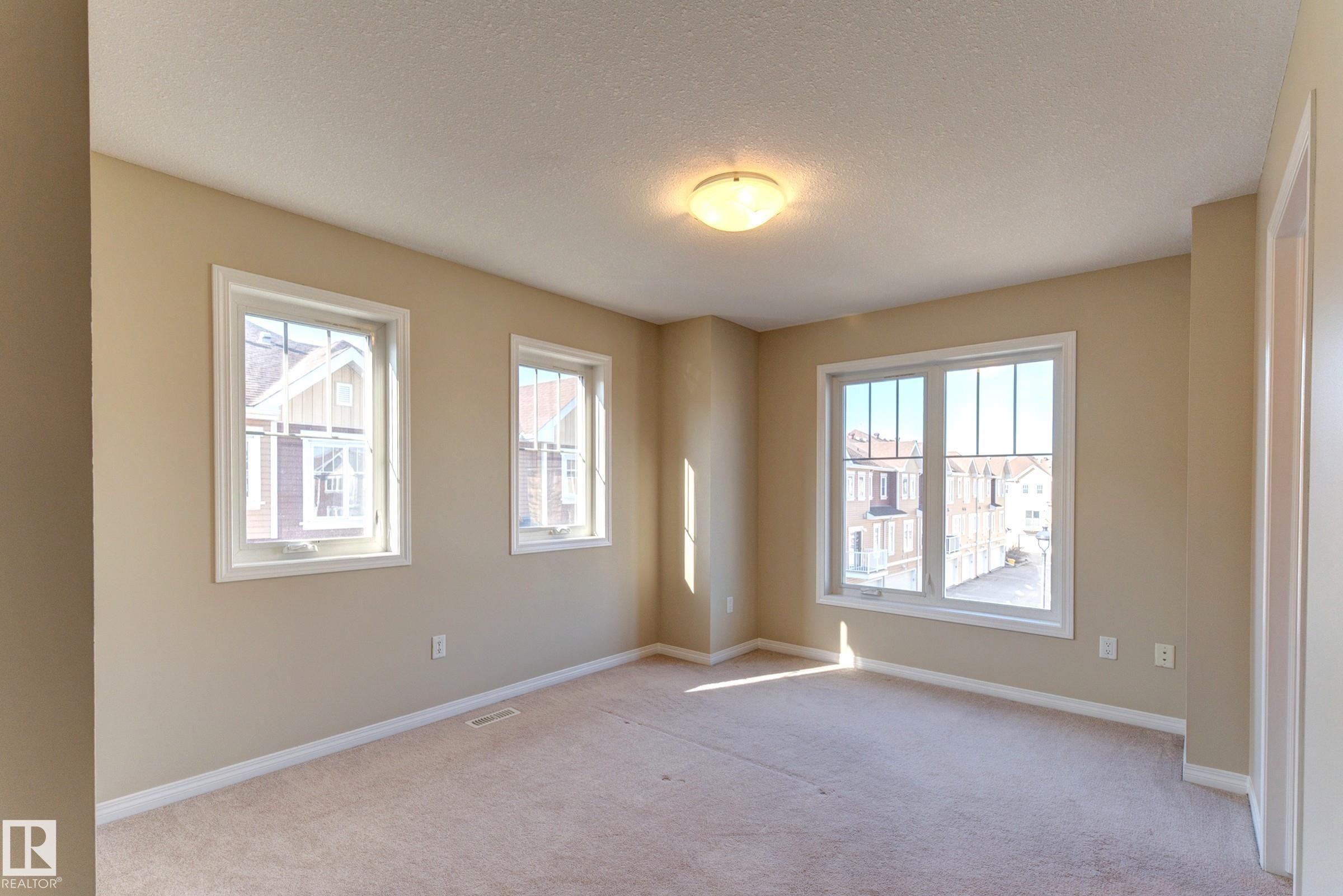 27 1623 Towne Centre Boulevard, Edmonton, AB - Indoor Photo Showing Other Room