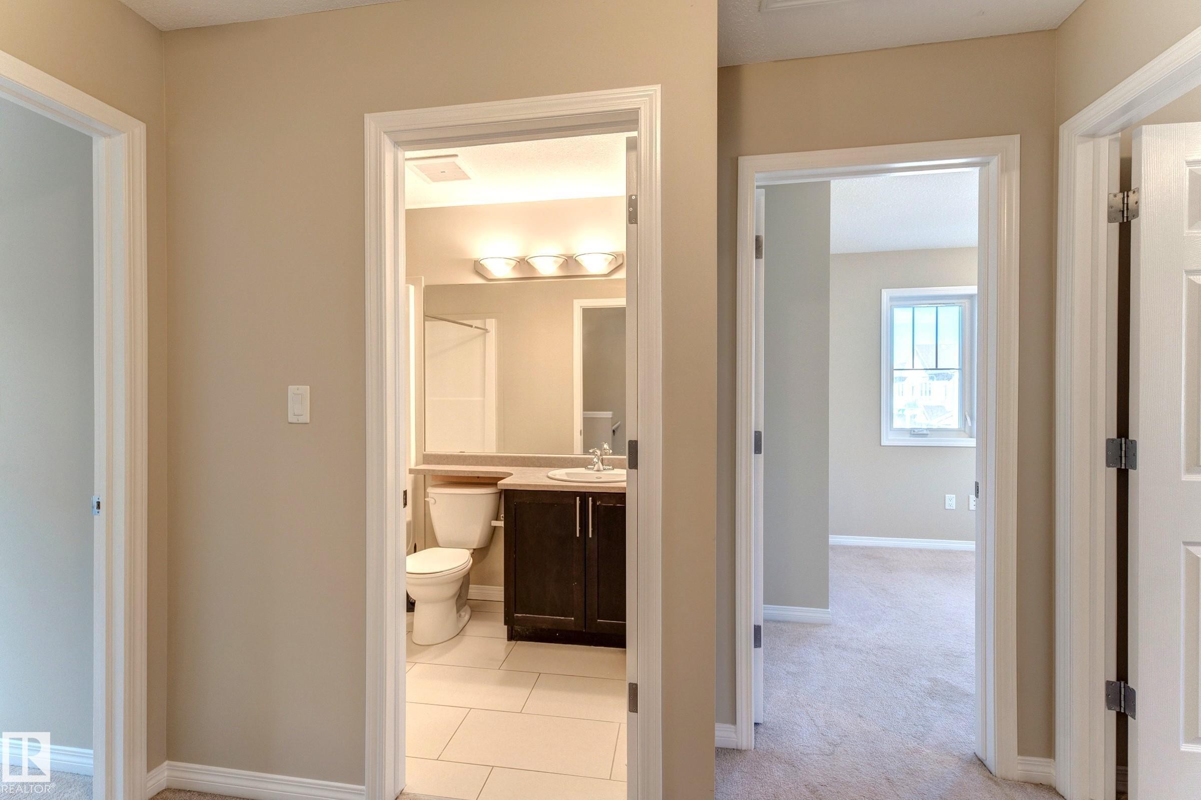 27 1623 Towne Centre Boulevard, Edmonton, AB - Indoor Photo Showing Bathroom