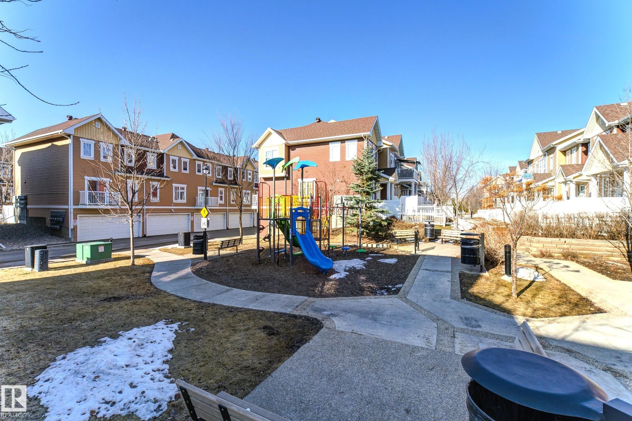 27 1623 Towne Centre Boulevard, Edmonton, AB - Outdoor