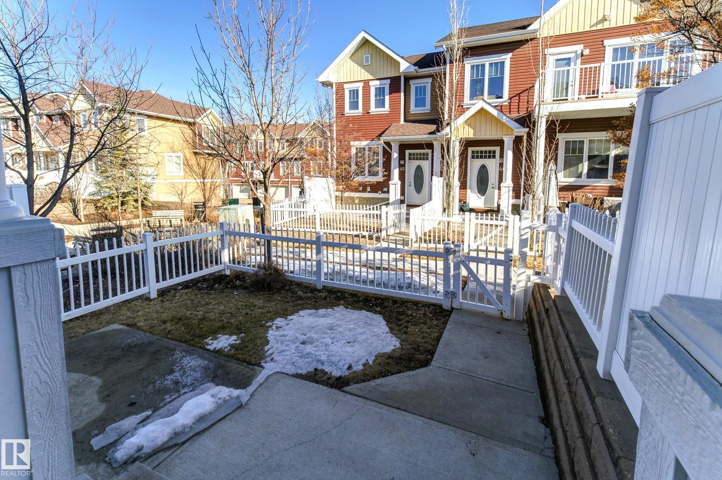 27 1623 Towne Centre Boulevard, Edmonton, AB - Outdoor With Balcony
