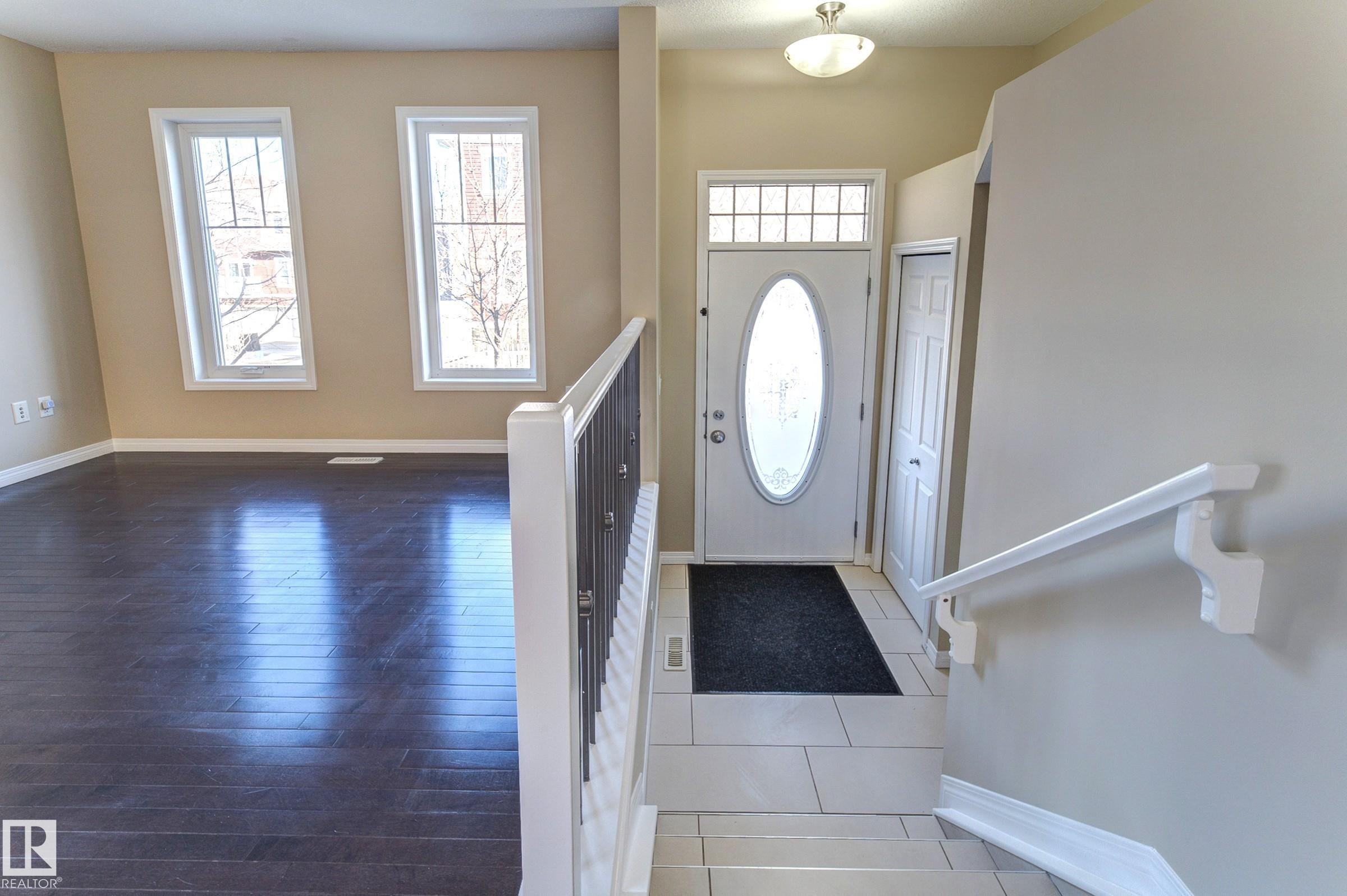 27 1623 Towne Centre Boulevard, Edmonton, AB - Indoor Photo Showing Other Room