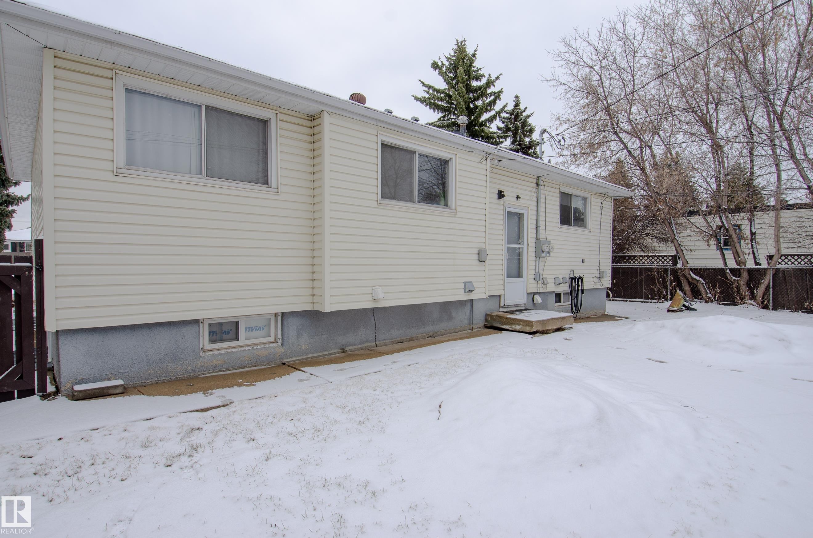 12904 90 Street, Edmonton, AB - Outdoor With Exterior