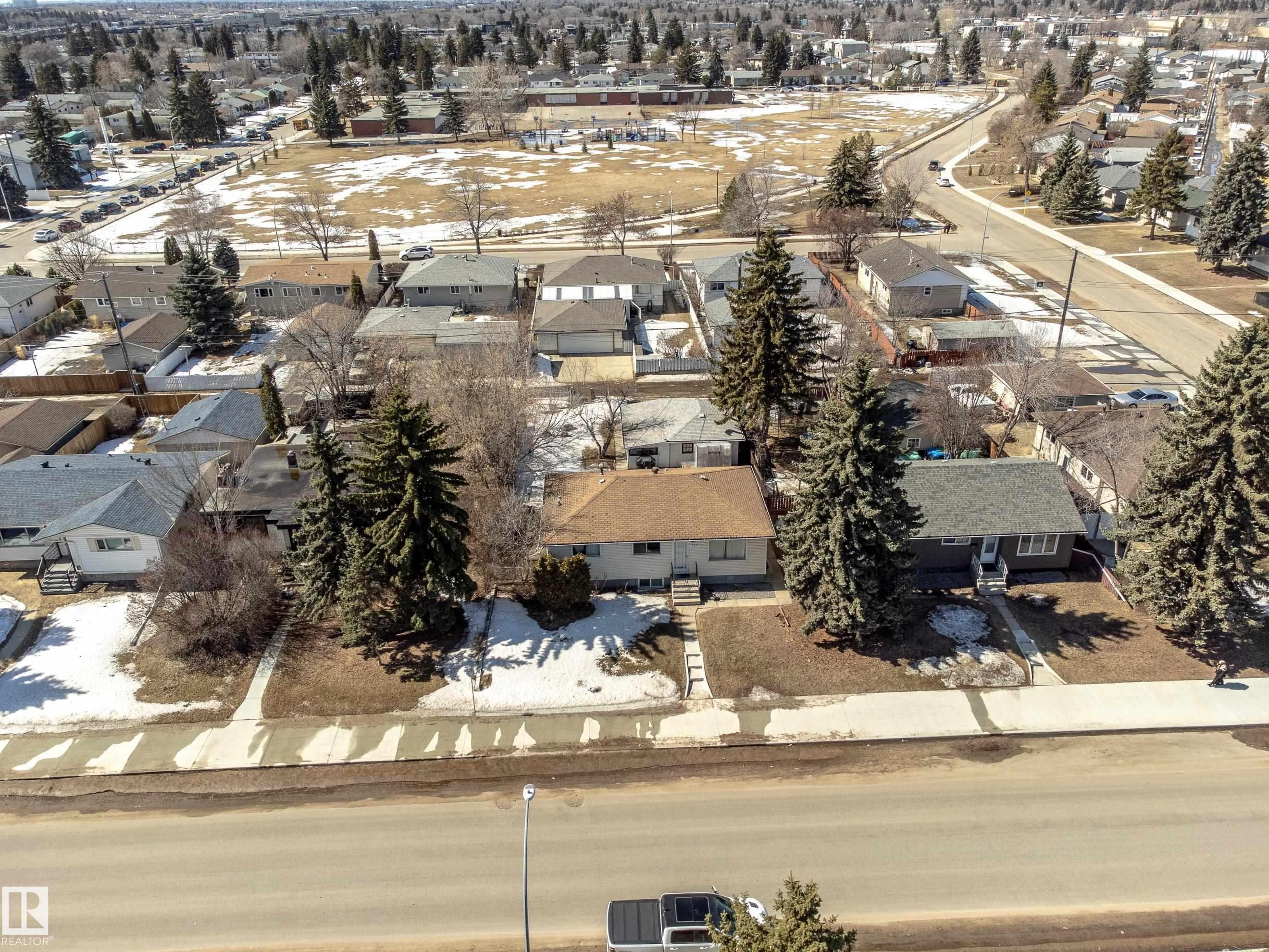 12904 90 Street, Edmonton, AB - Outdoor With View