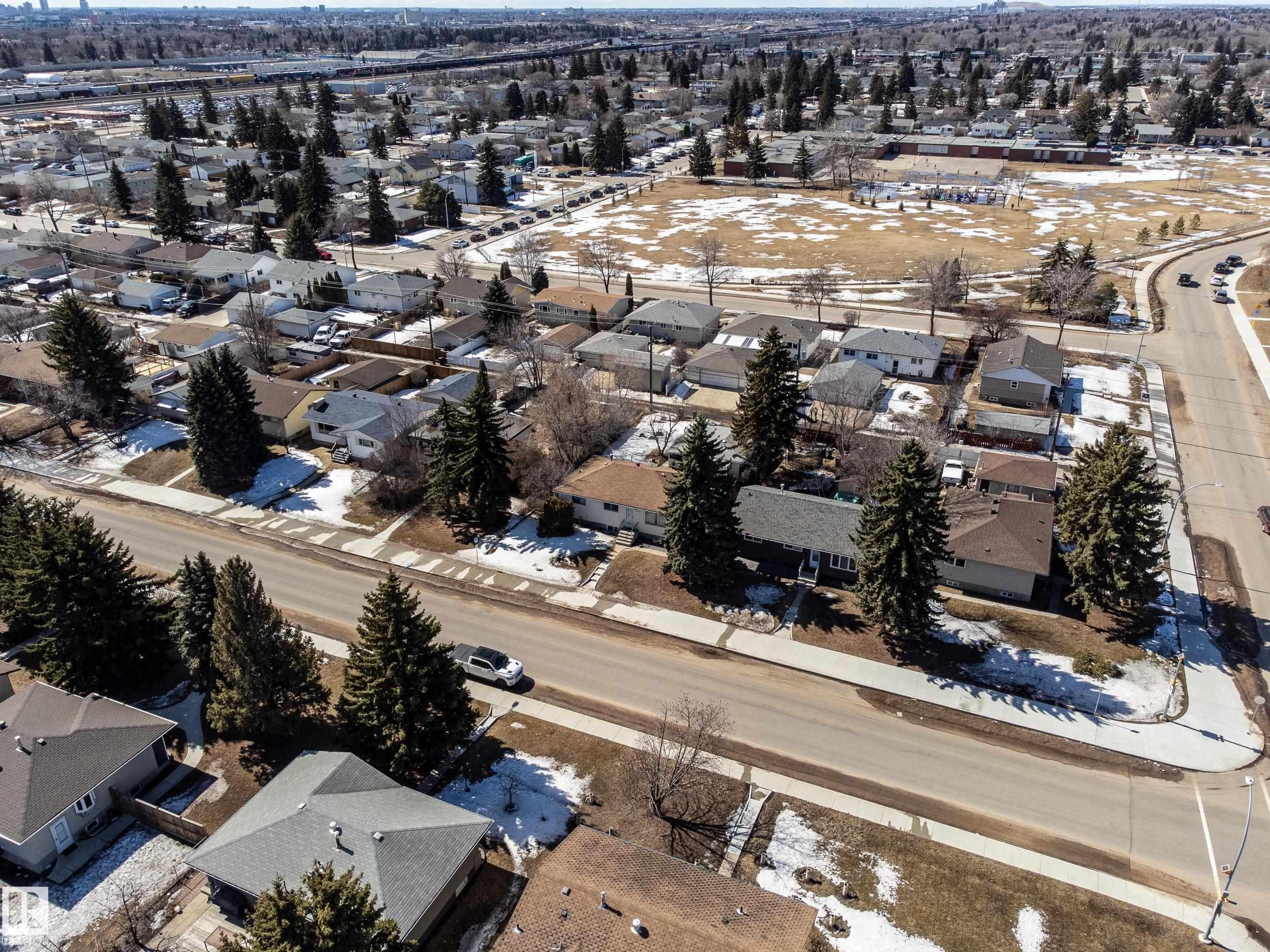 12904 90 Street, Edmonton, AB - Outdoor With View