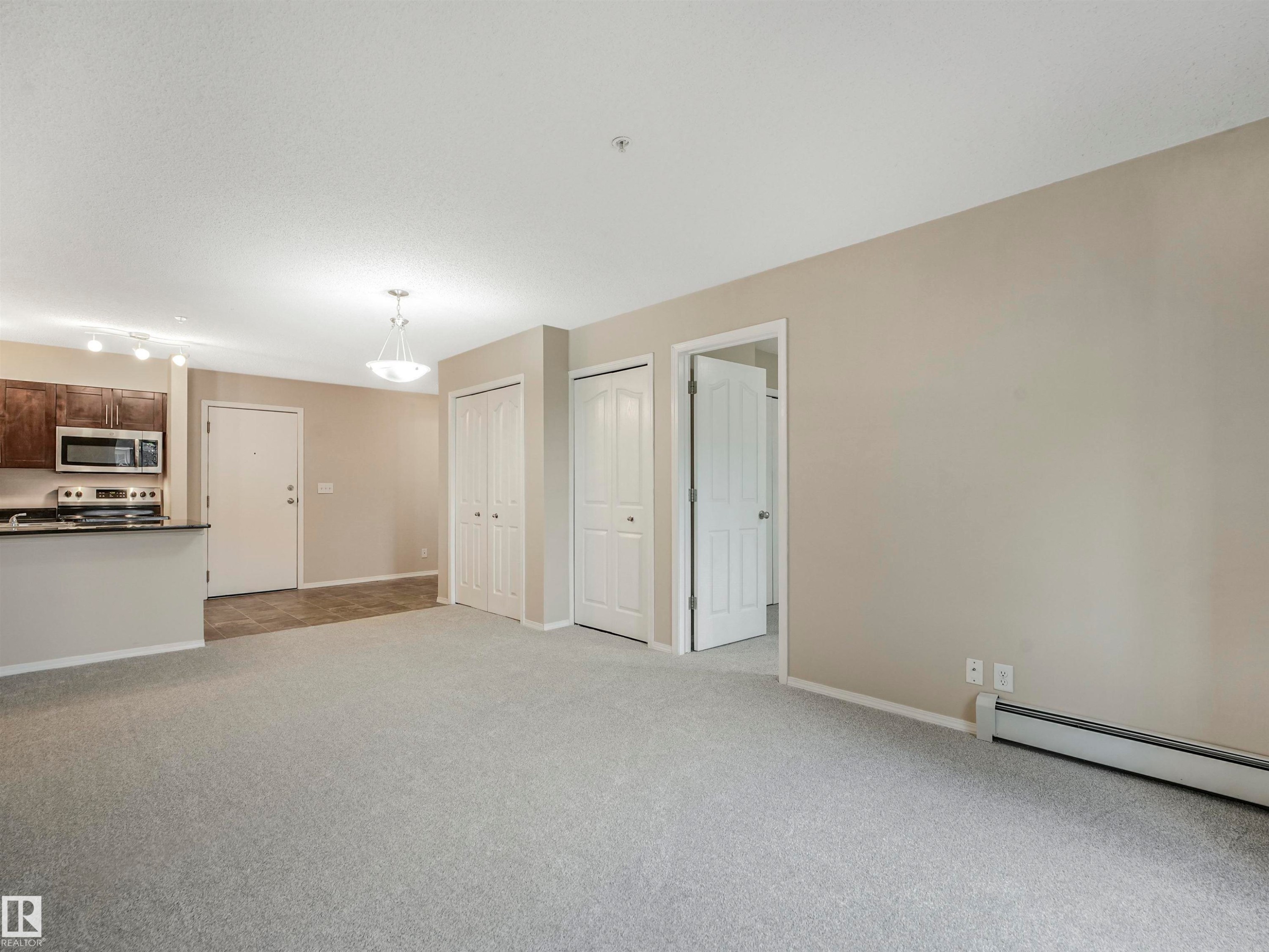 116 530 Watt Boulevard, Edmonton, AB - Indoor Photo Showing Other Room