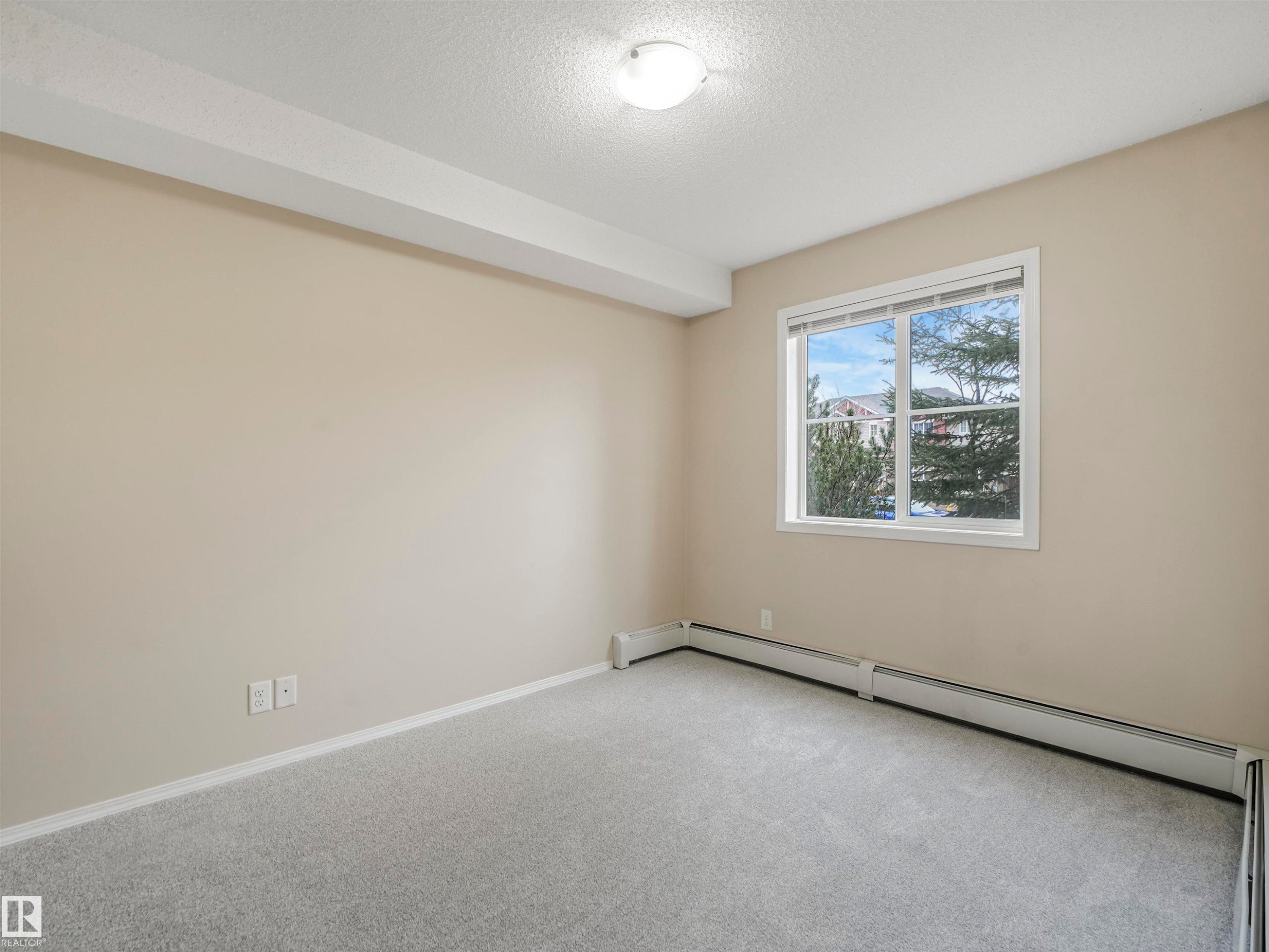116 530 Watt Boulevard, Edmonton, AB - Indoor Photo Showing Other Room