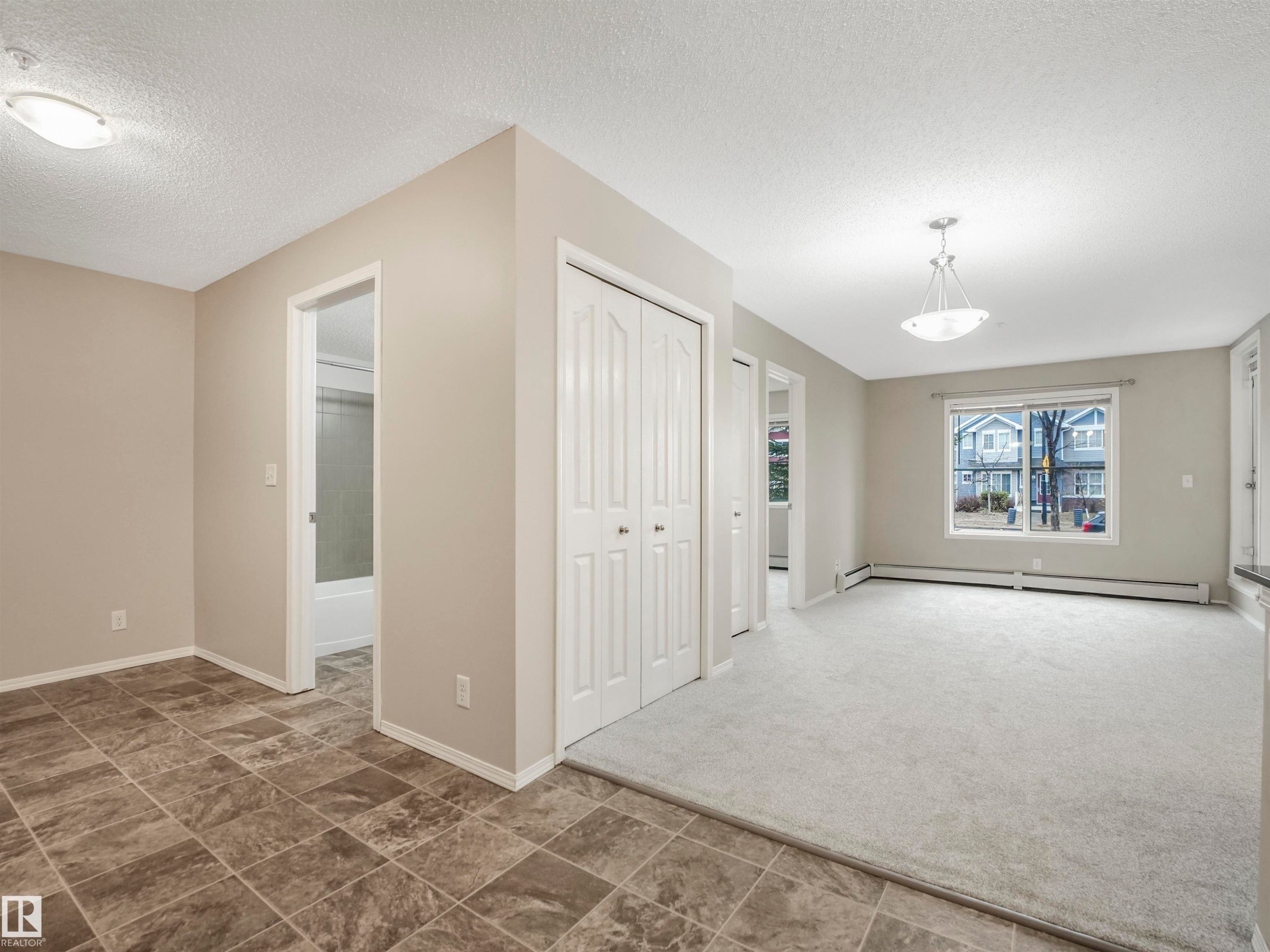 116 530 Watt Boulevard, Edmonton, AB - Indoor Photo Showing Other Room