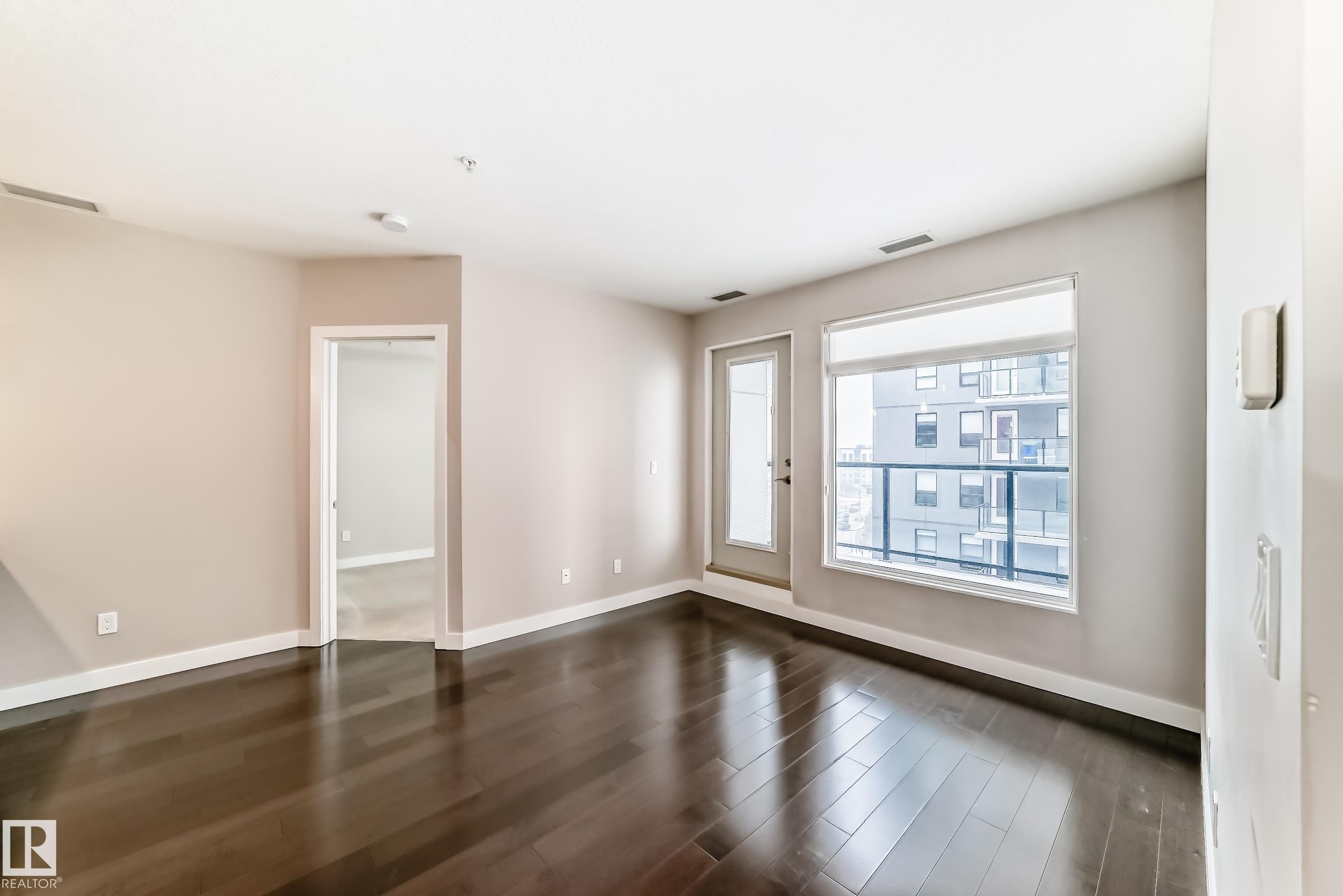 711 5151 Windermere Boulevard, Edmonton, AB - Indoor Photo Showing Other Room