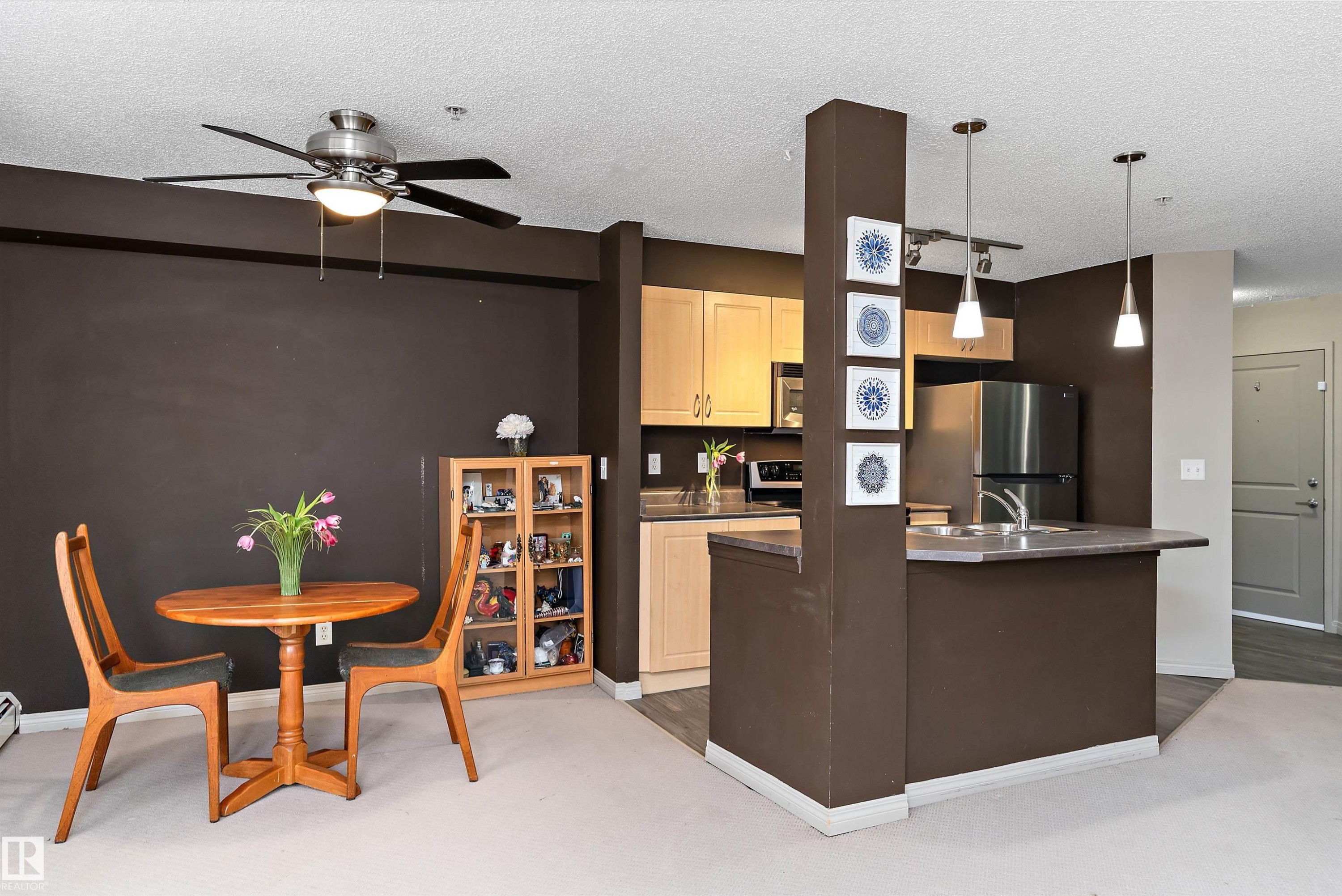 Edmonton, AB - Indoor