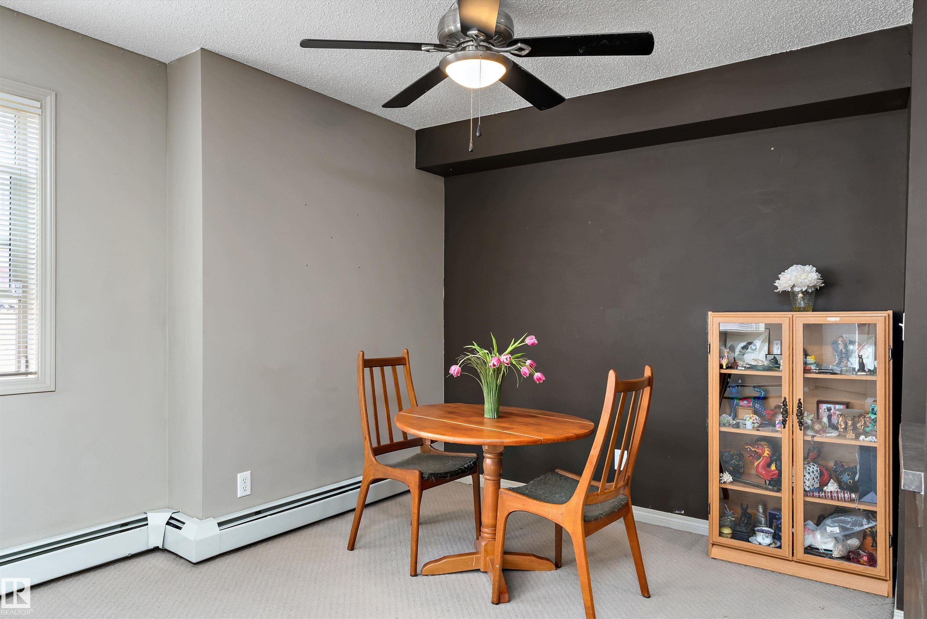 Edmonton, AB - Indoor Photo Showing Dining Room