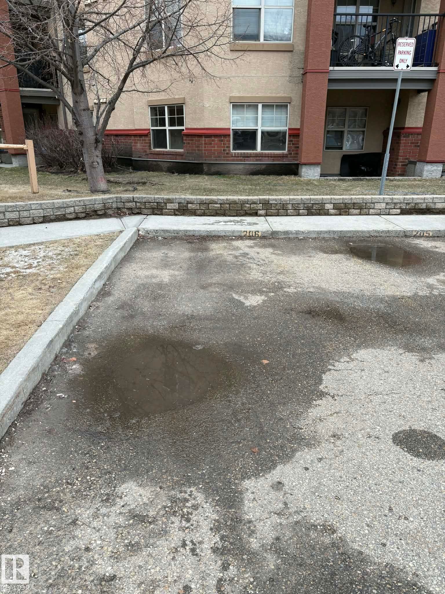 Assigned parking stall - Edmonton, AB - Outdoor