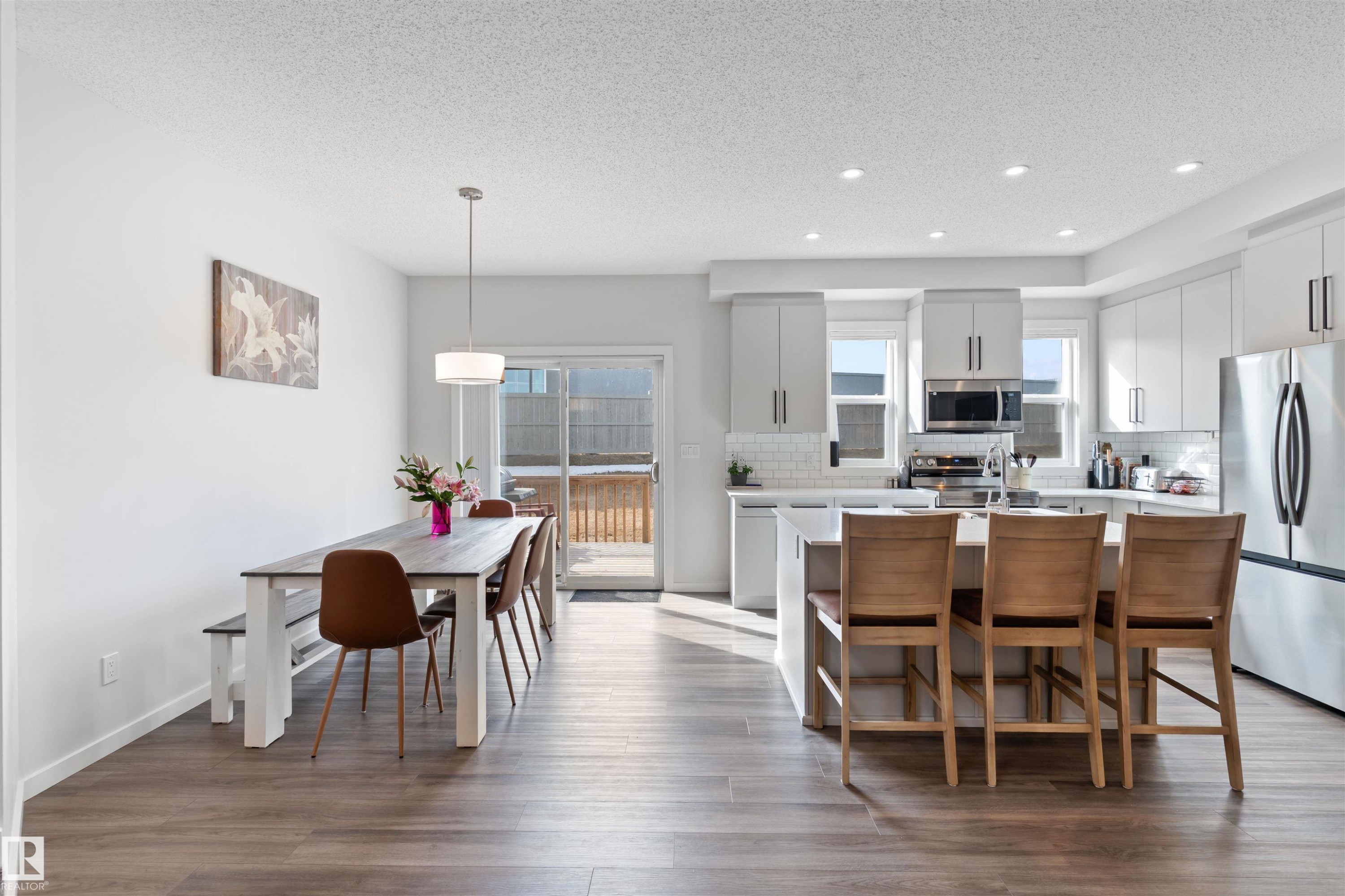 15 Gambel Loop, Spruce Grove, AB - Indoor