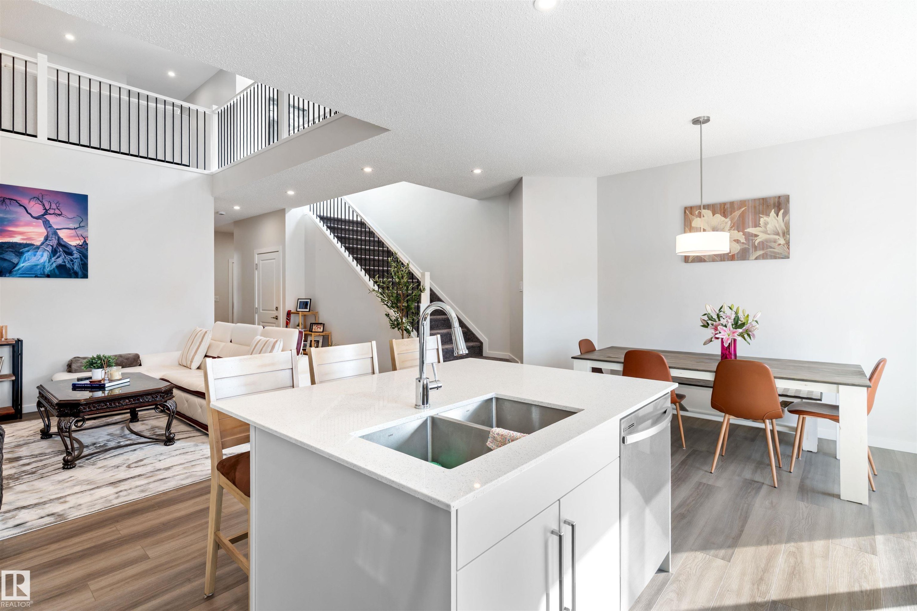 15 Gambel Loop, Spruce Grove, AB - Indoor