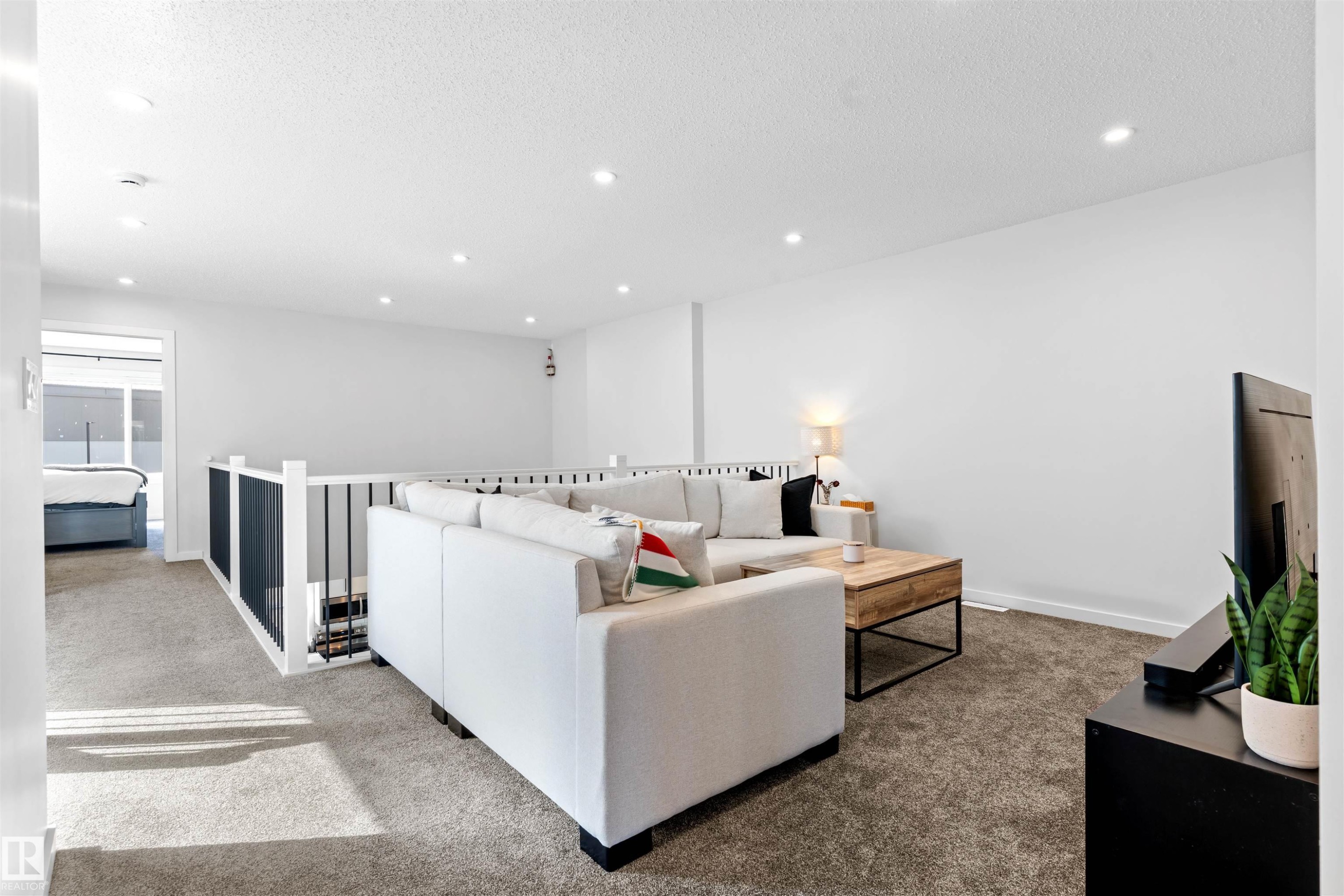 15 Gambel Loop, Spruce Grove, AB - Indoor