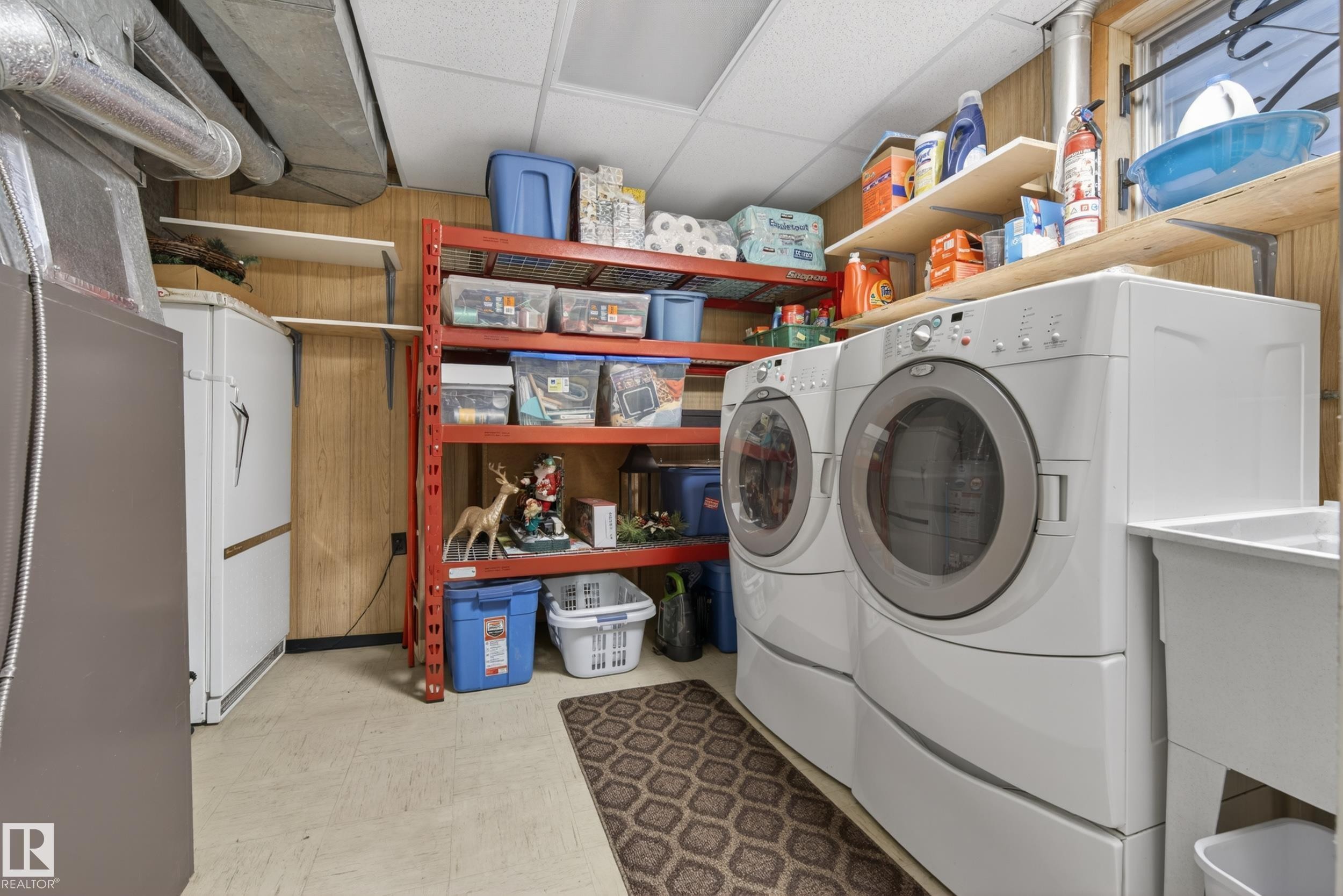10328 76 Street, Edmonton, AB - Indoor Photo Showing Laundry Room