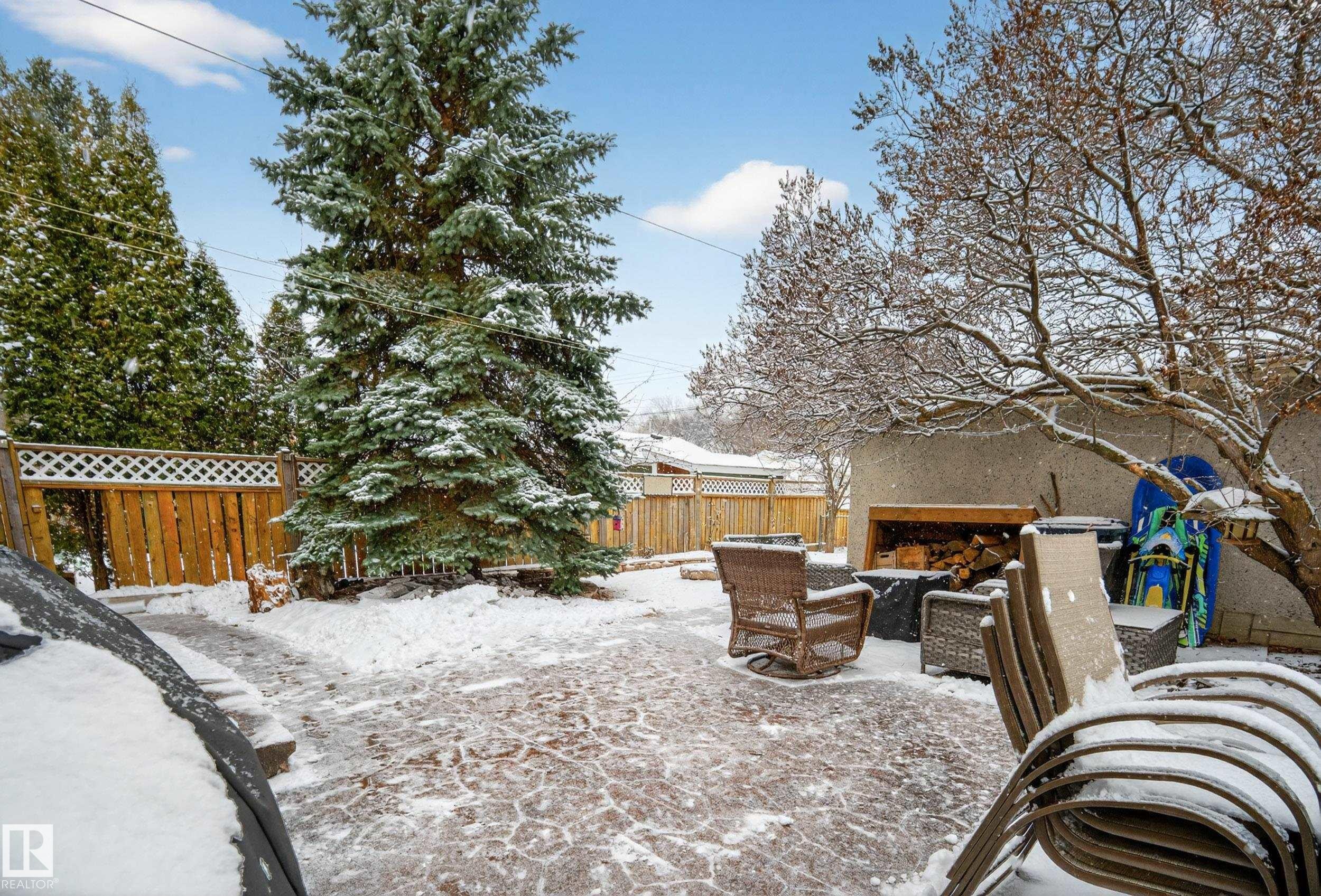 10328 76 Street, Edmonton, AB - Outdoor