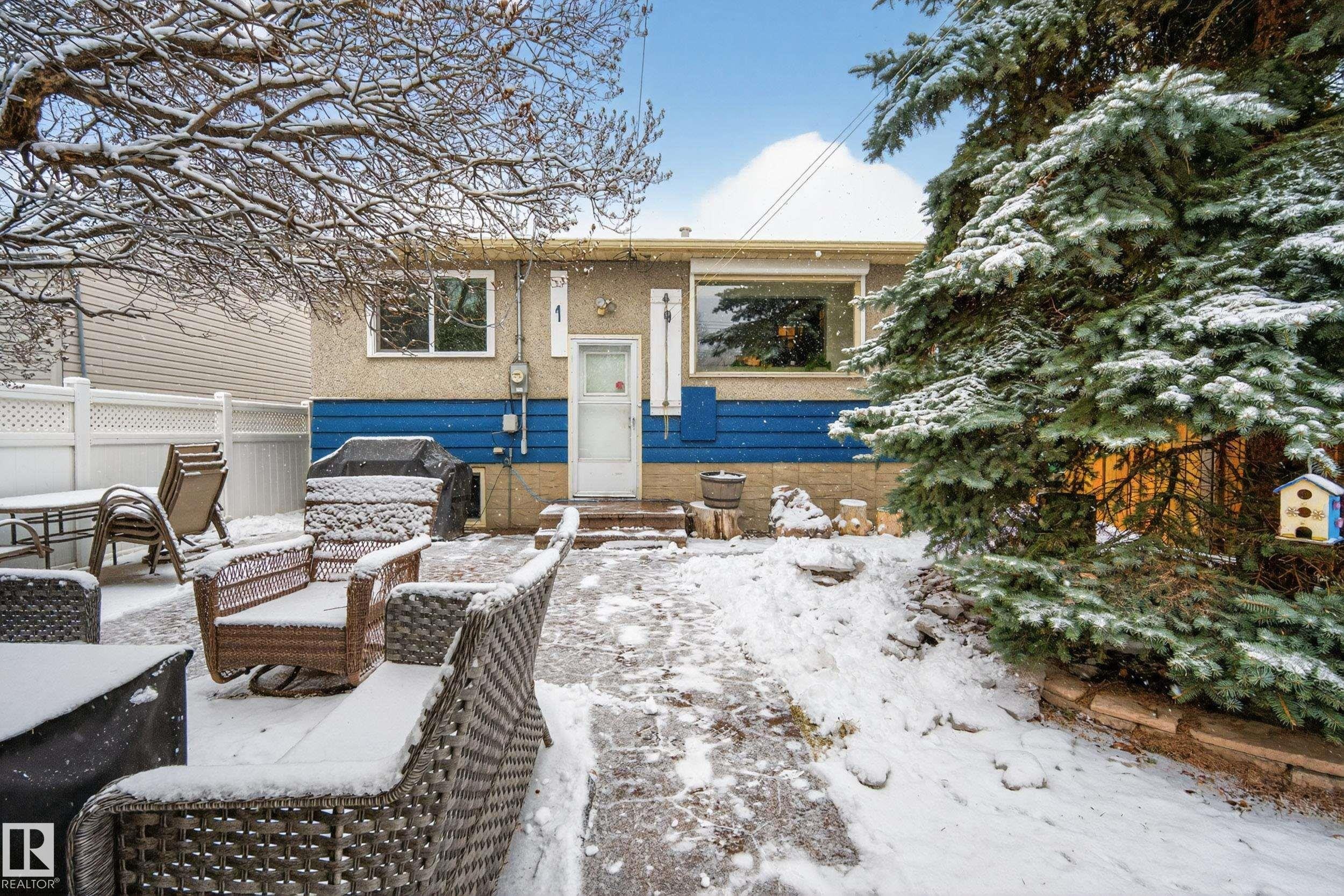 10328 76 Street, Edmonton, AB - Outdoor