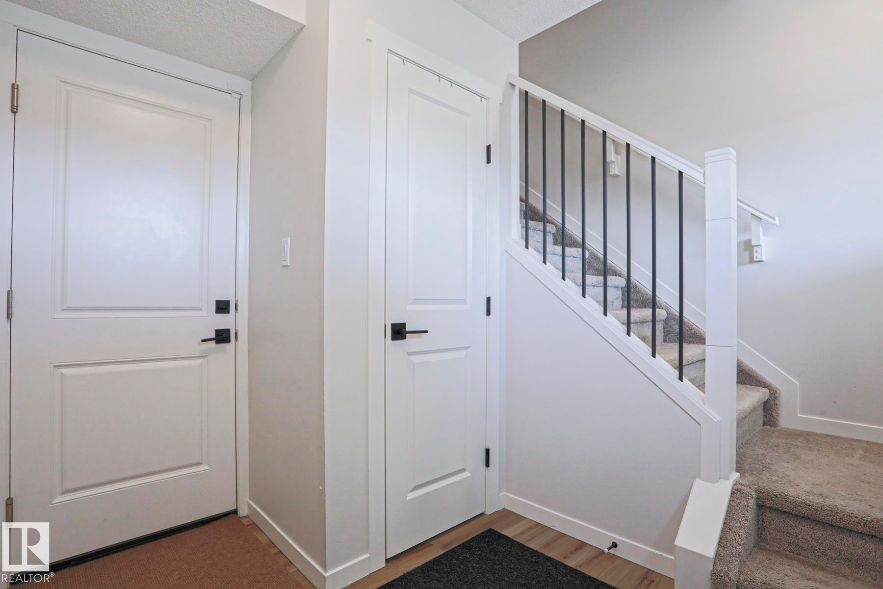1274 Aster Boulevard, Edmonton, AB - Indoor Photo Showing Other Room