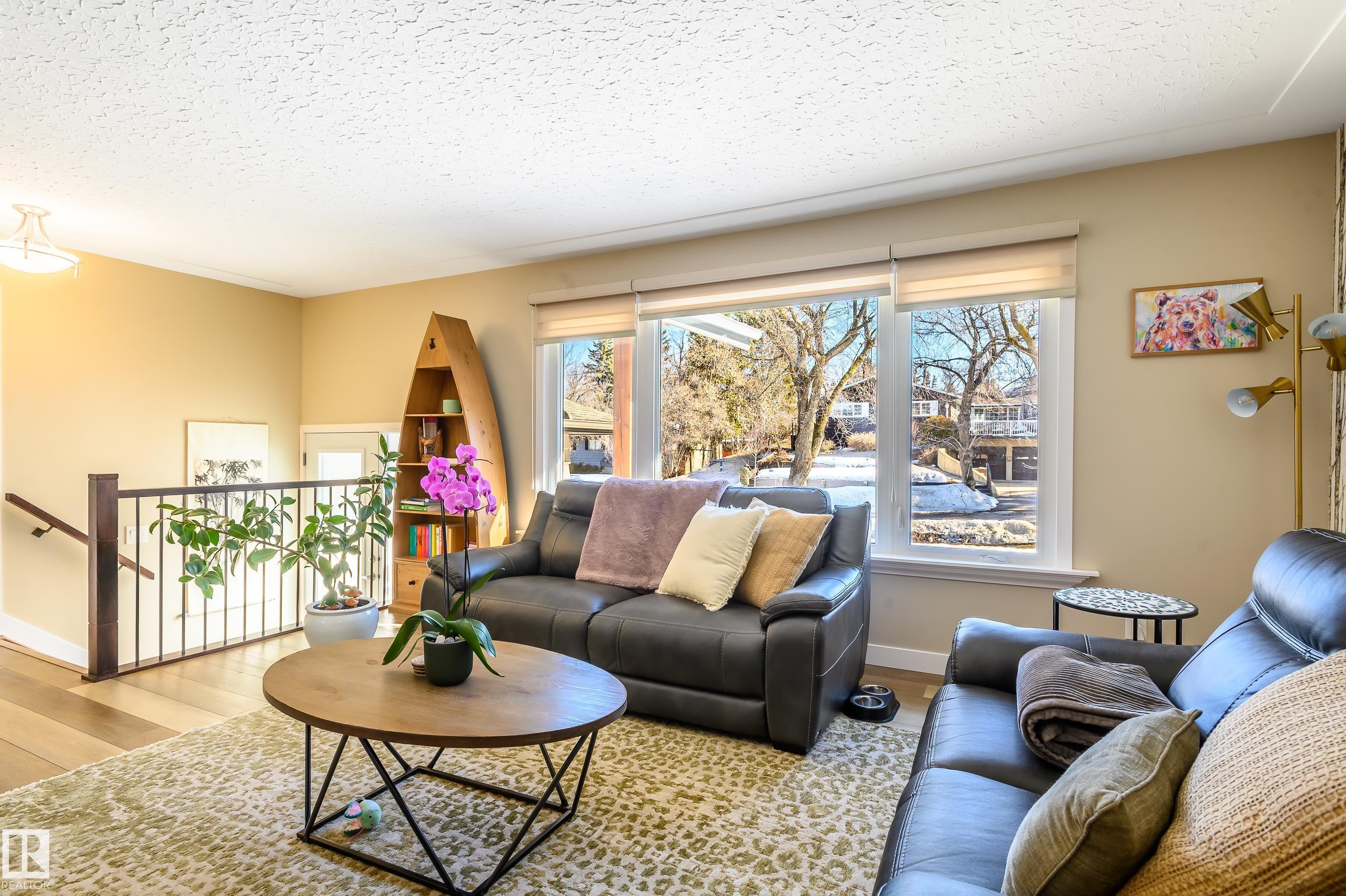 10 Glenhaven Crescent, St. Albert, AB - Indoor Photo Showing Living Room