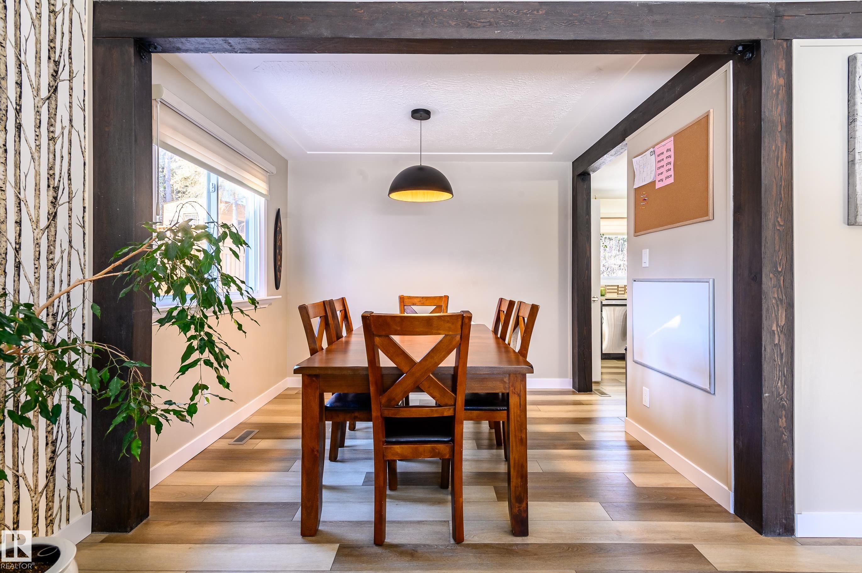 10 Glenhaven Crescent, St. Albert, AB - Indoor