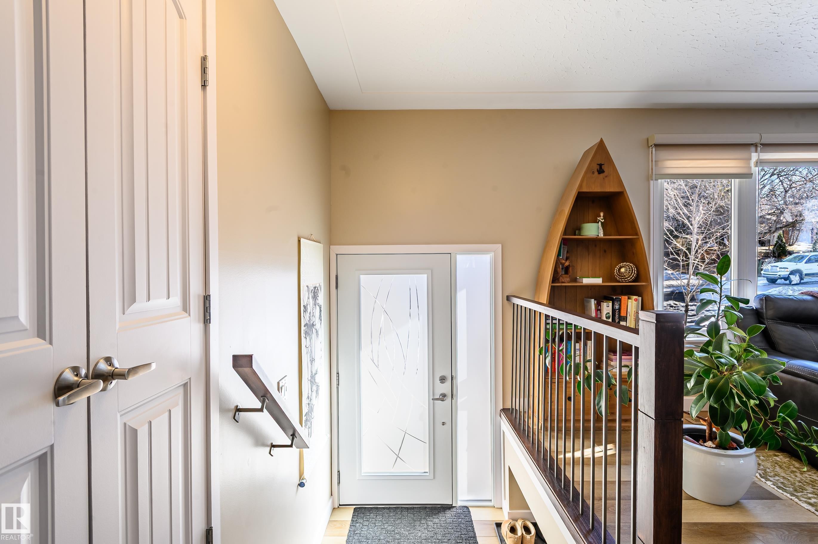 10 Glenhaven Crescent, St. Albert, AB - Indoor Photo Showing Other Room