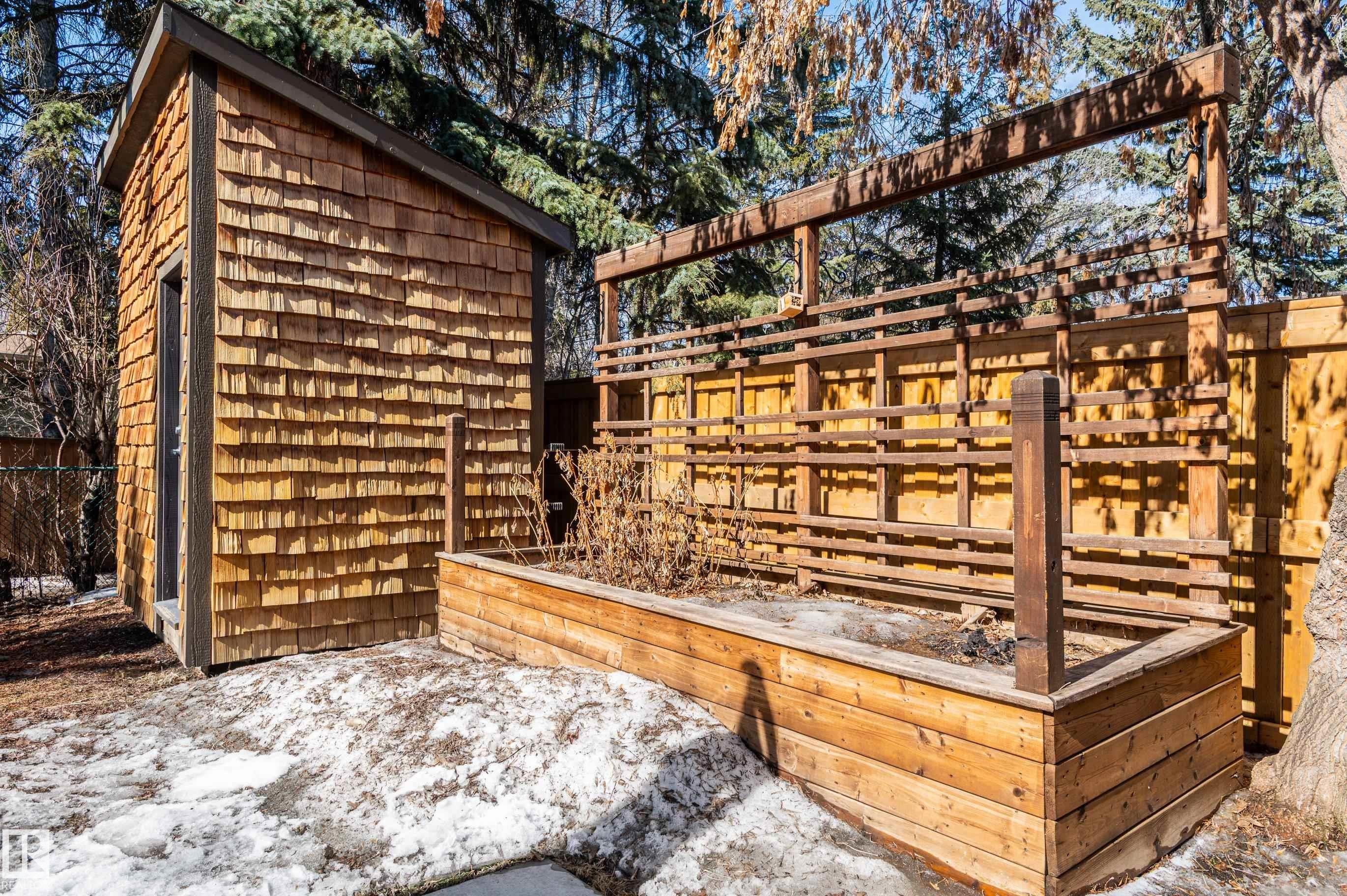 10 Glenhaven Crescent, St. Albert, AB - Outdoor