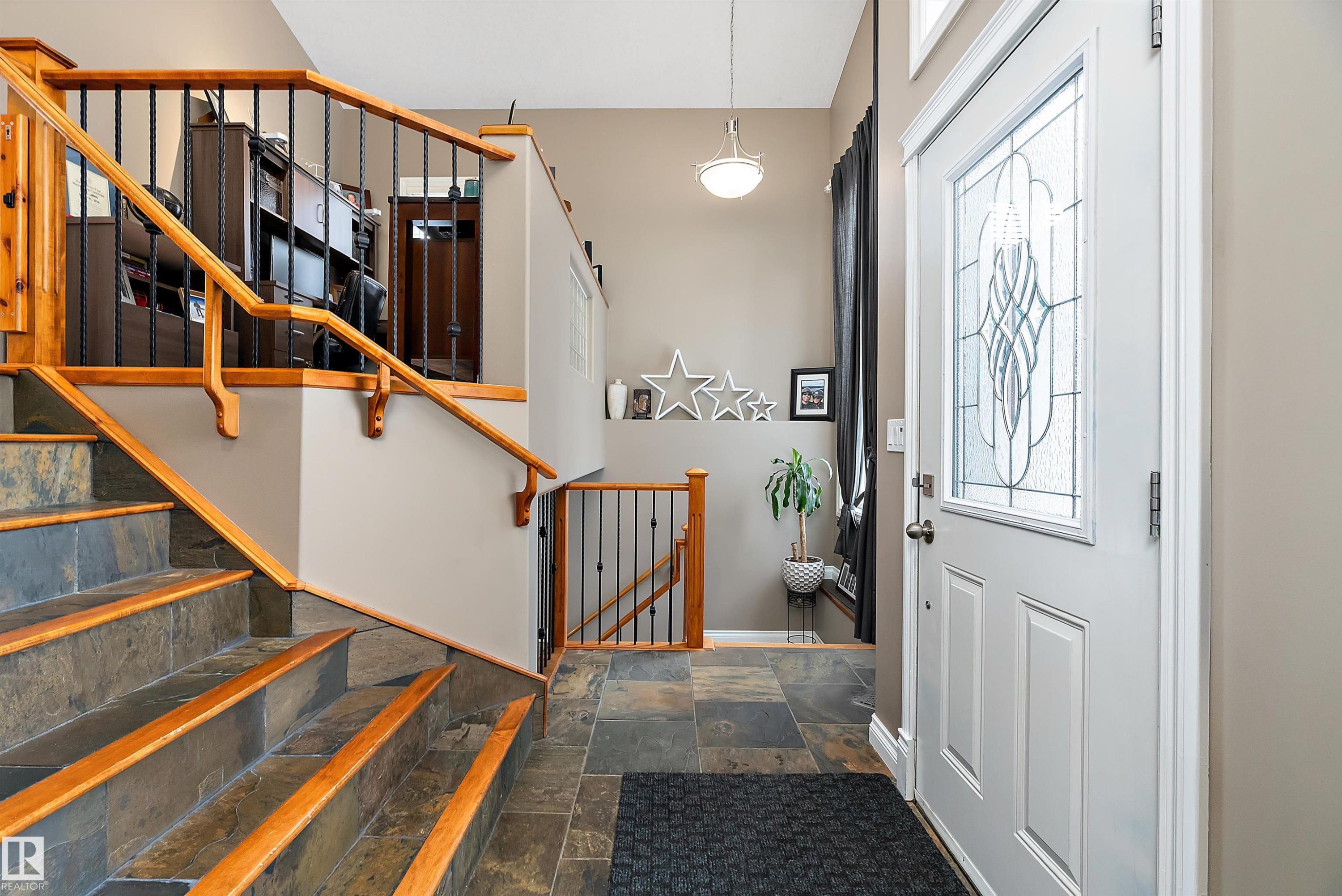 134 Fraser Way, Edmonton, AB - Indoor Photo Showing Other Room