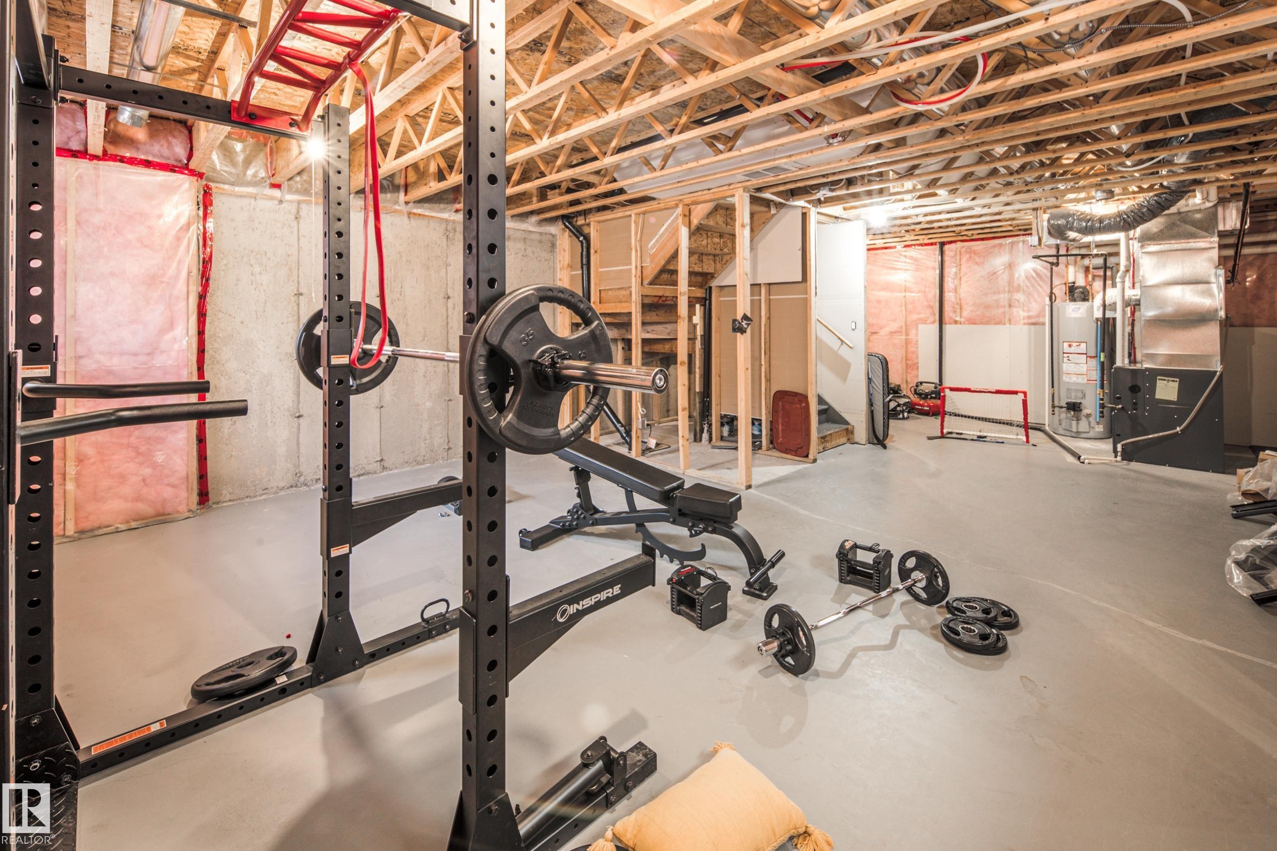 7173 Cardinal Way, Edmonton, AB - Indoor Photo Showing Other Room