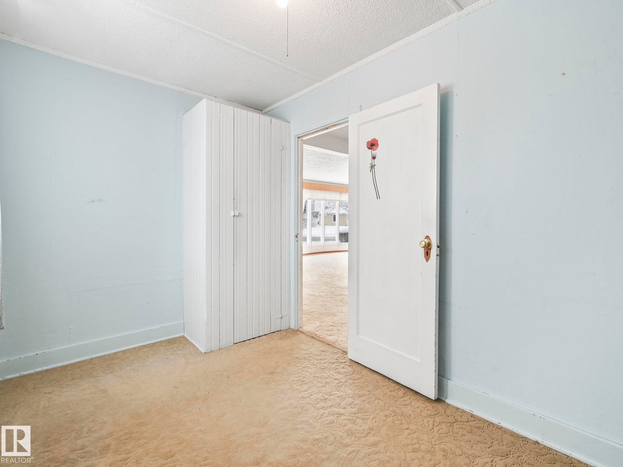 5004 49 Avenue, Lamont, AB - Indoor Photo Showing Other Room