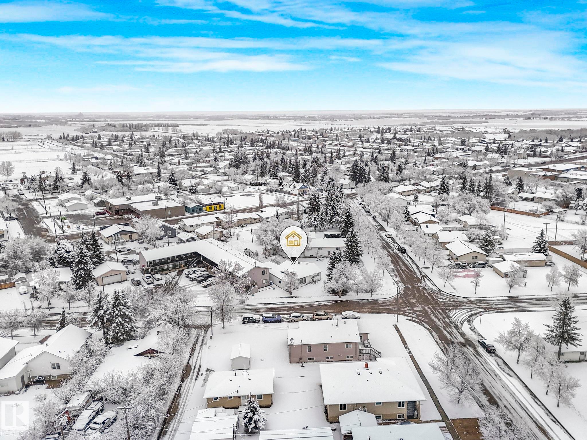 5004 49 Avenue, Lamont, AB - Outdoor With View
