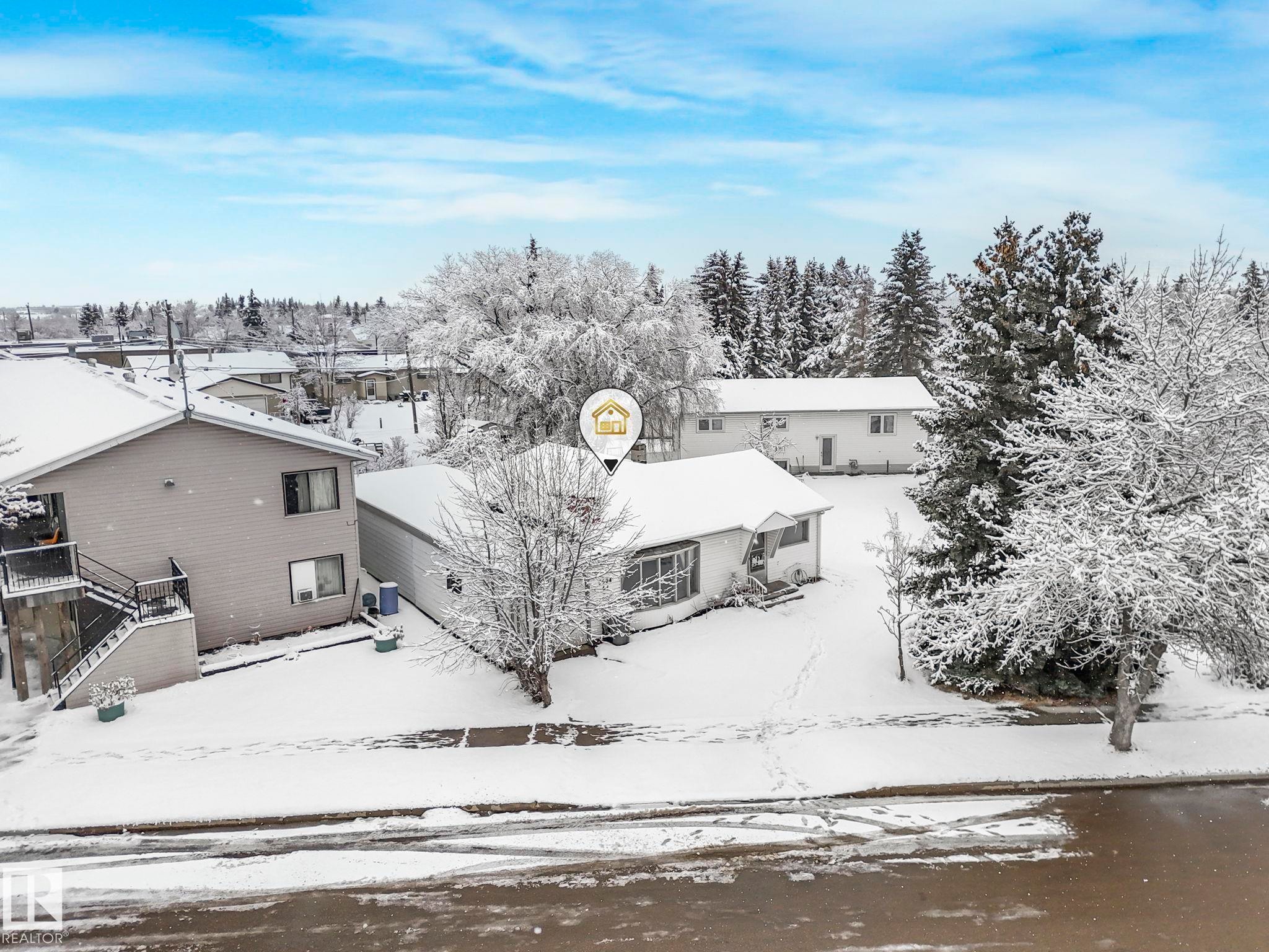 5004 49 Avenue, Lamont, AB - Outdoor With View