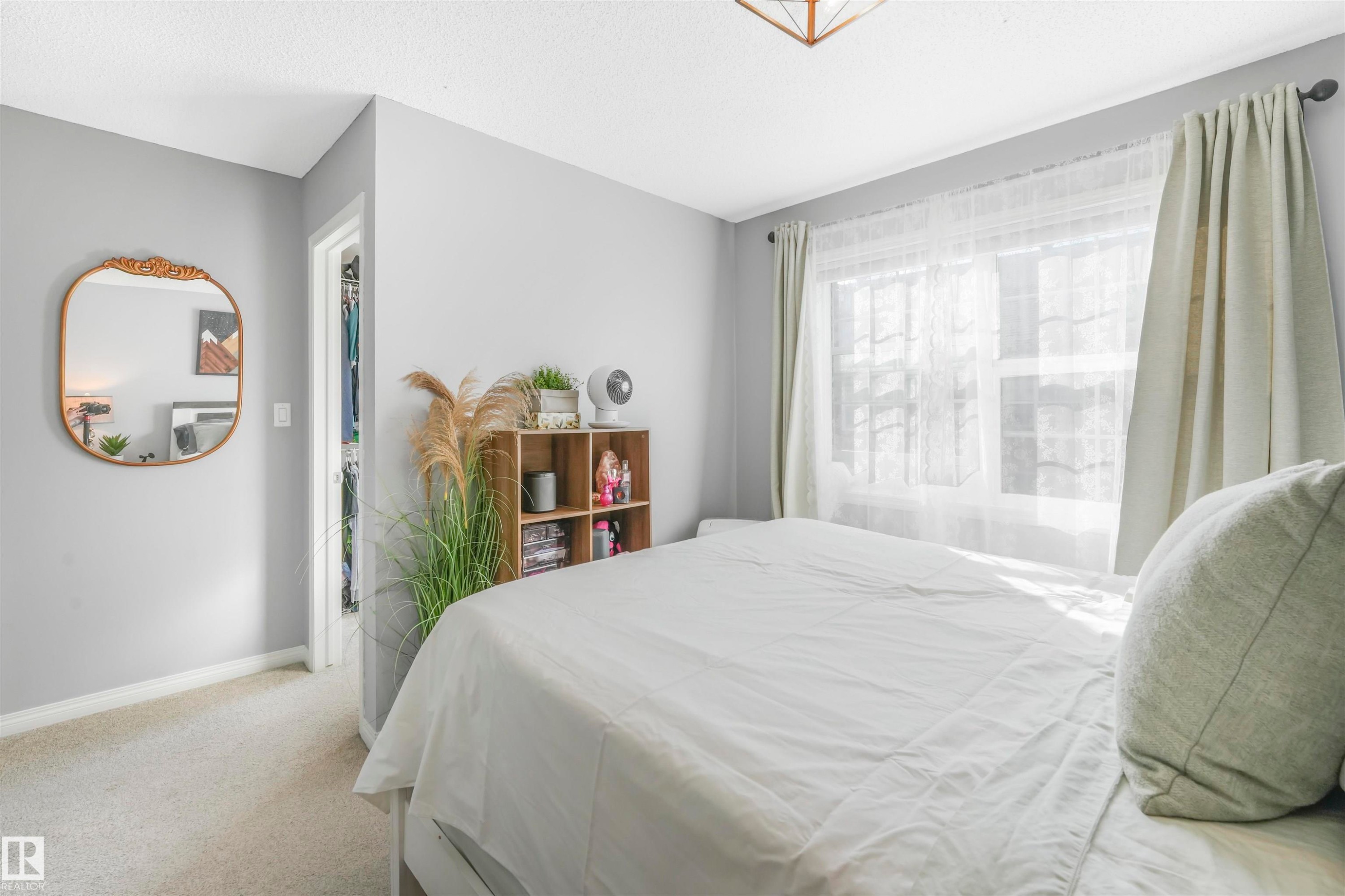 557 Orchards Boulevard, Edmonton, AB - Indoor Photo Showing Bedroom