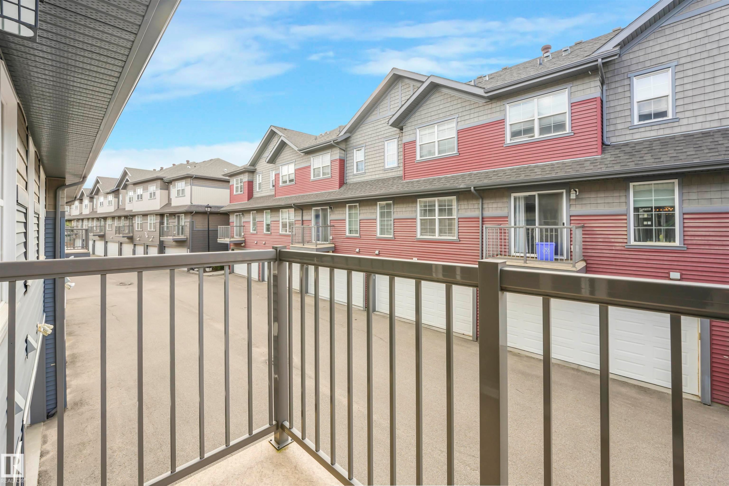 557 Orchards Boulevard, Edmonton, AB - Outdoor With Exterior