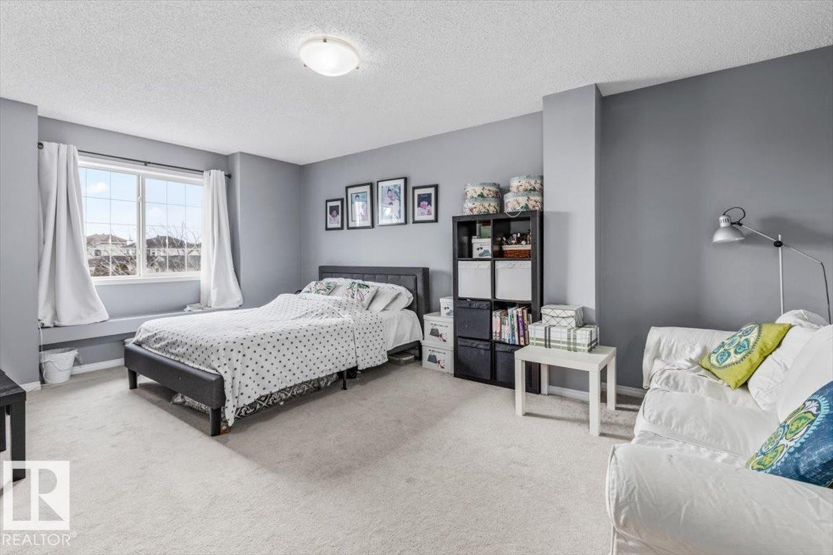 171 Cote Crescent, Edmonton, AB - Indoor Photo Showing Bedroom