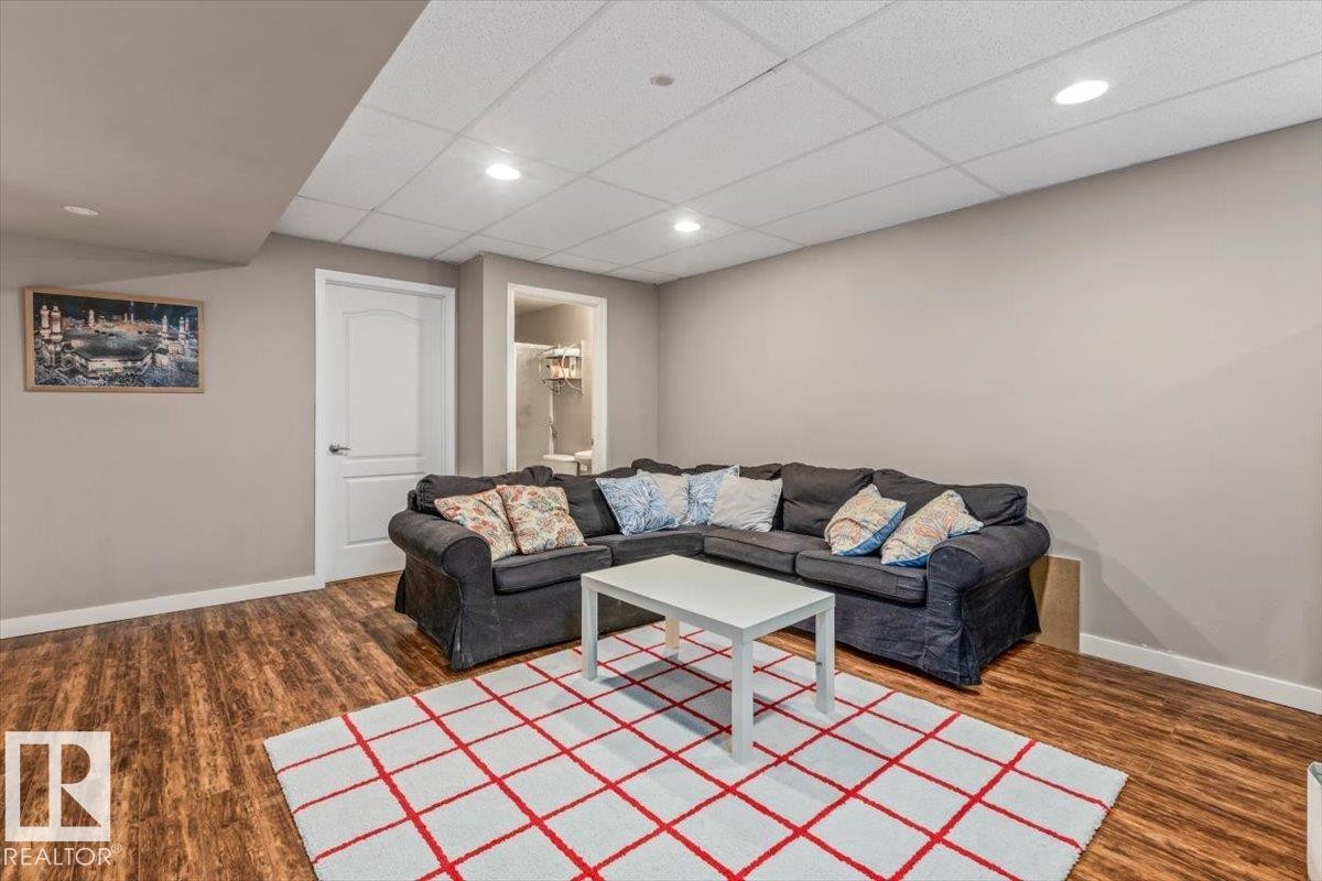 171 Cote Crescent, Edmonton, AB - Indoor