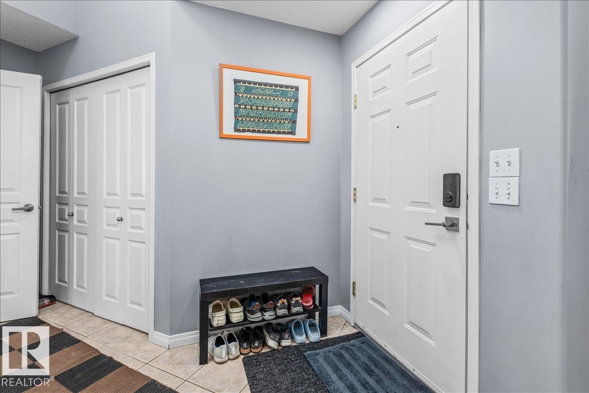 171 Cote Crescent, Edmonton, AB - Indoor Photo Showing Other Room