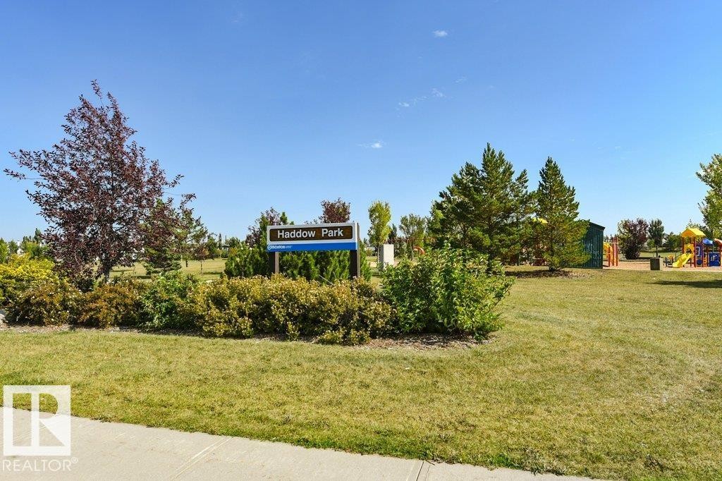 19 2565 Hanna Crescent, Edmonton, AB - Outdoor